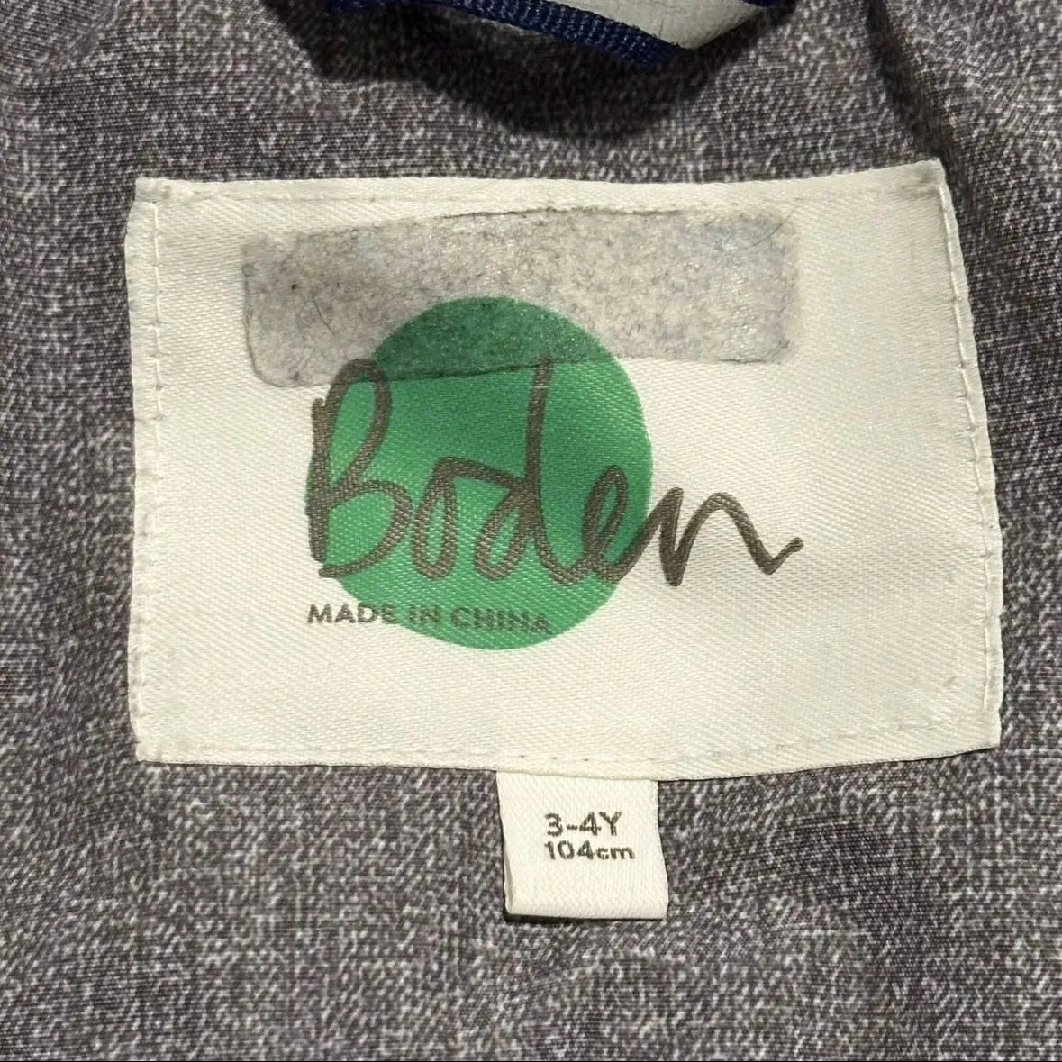 Listing Image Blurred Background