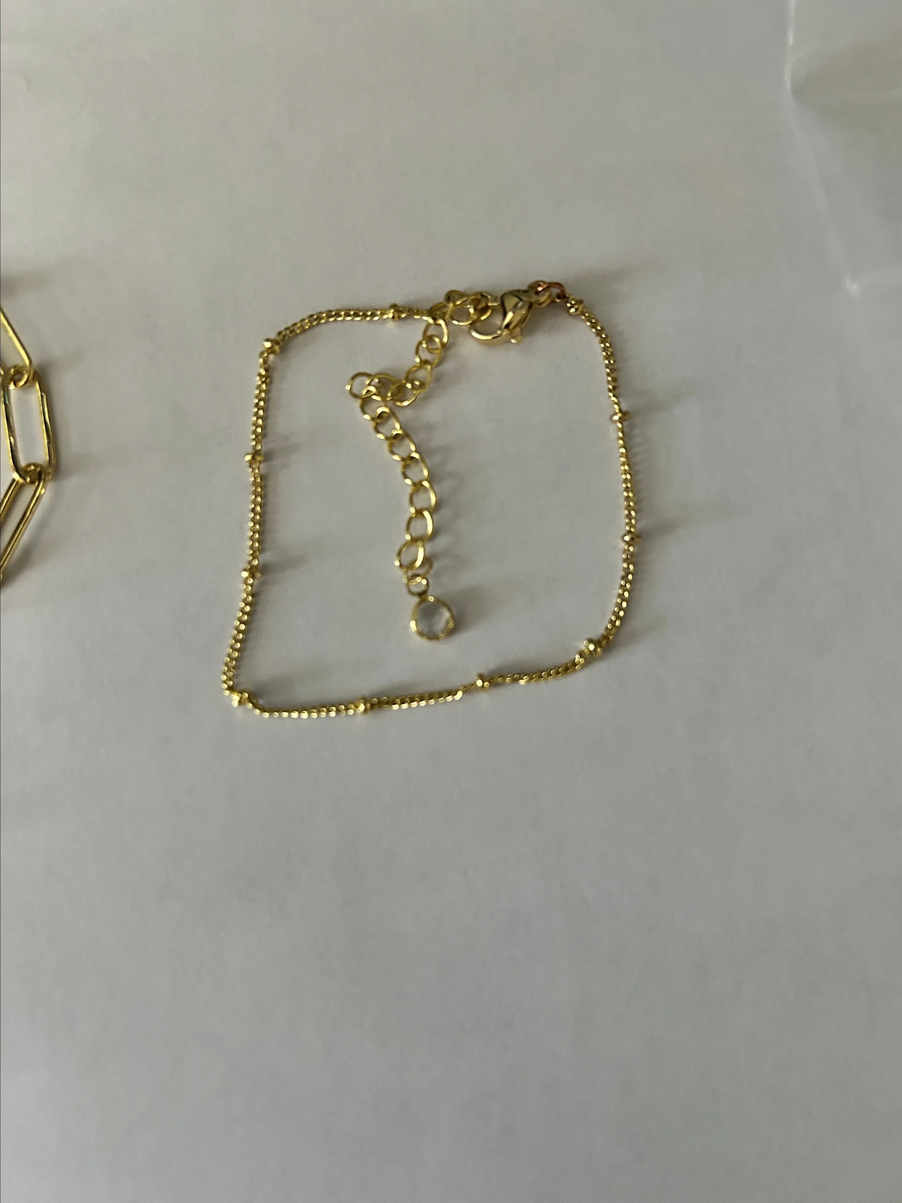 Listing Image Blurred Background
