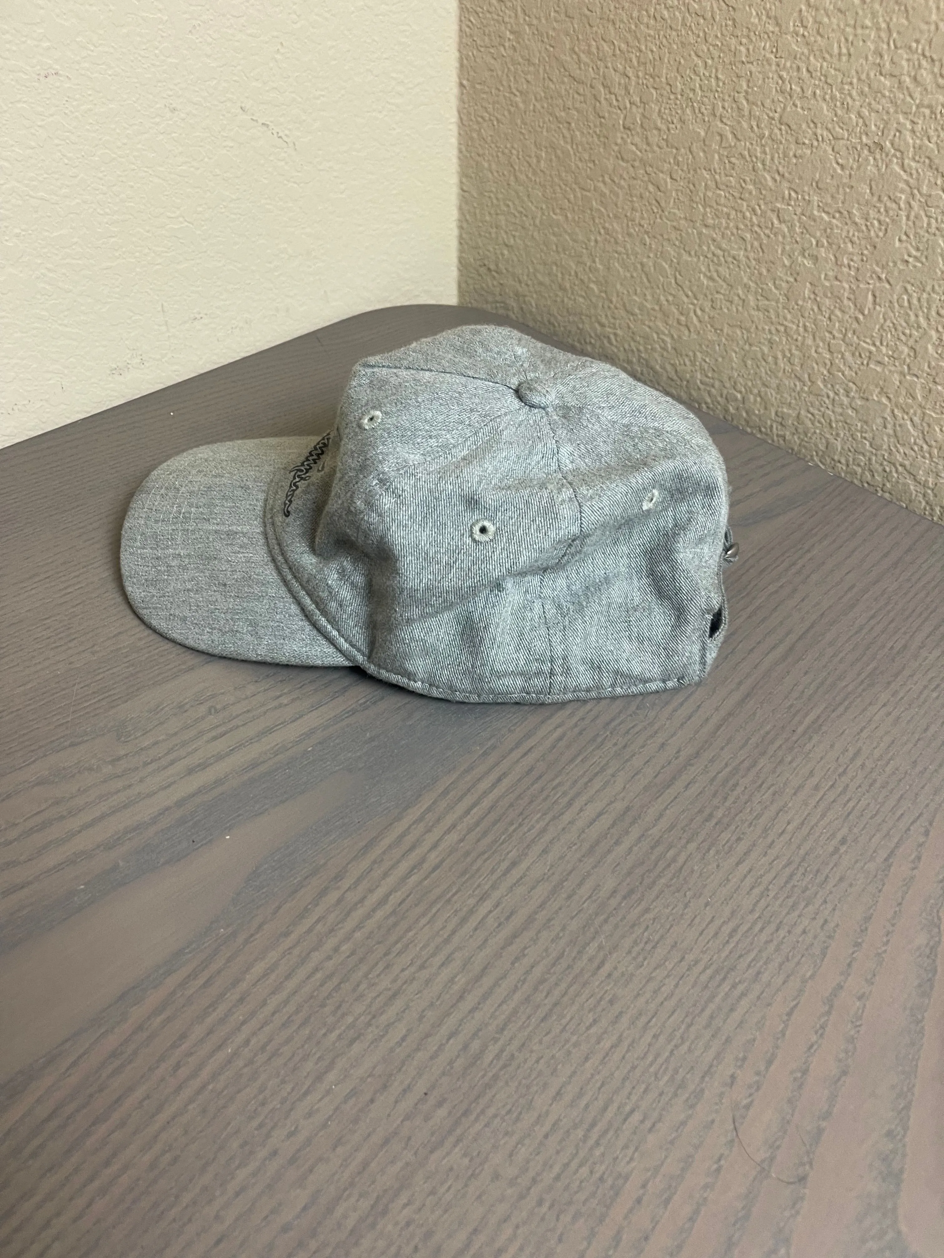 Listing Image Blurred Background