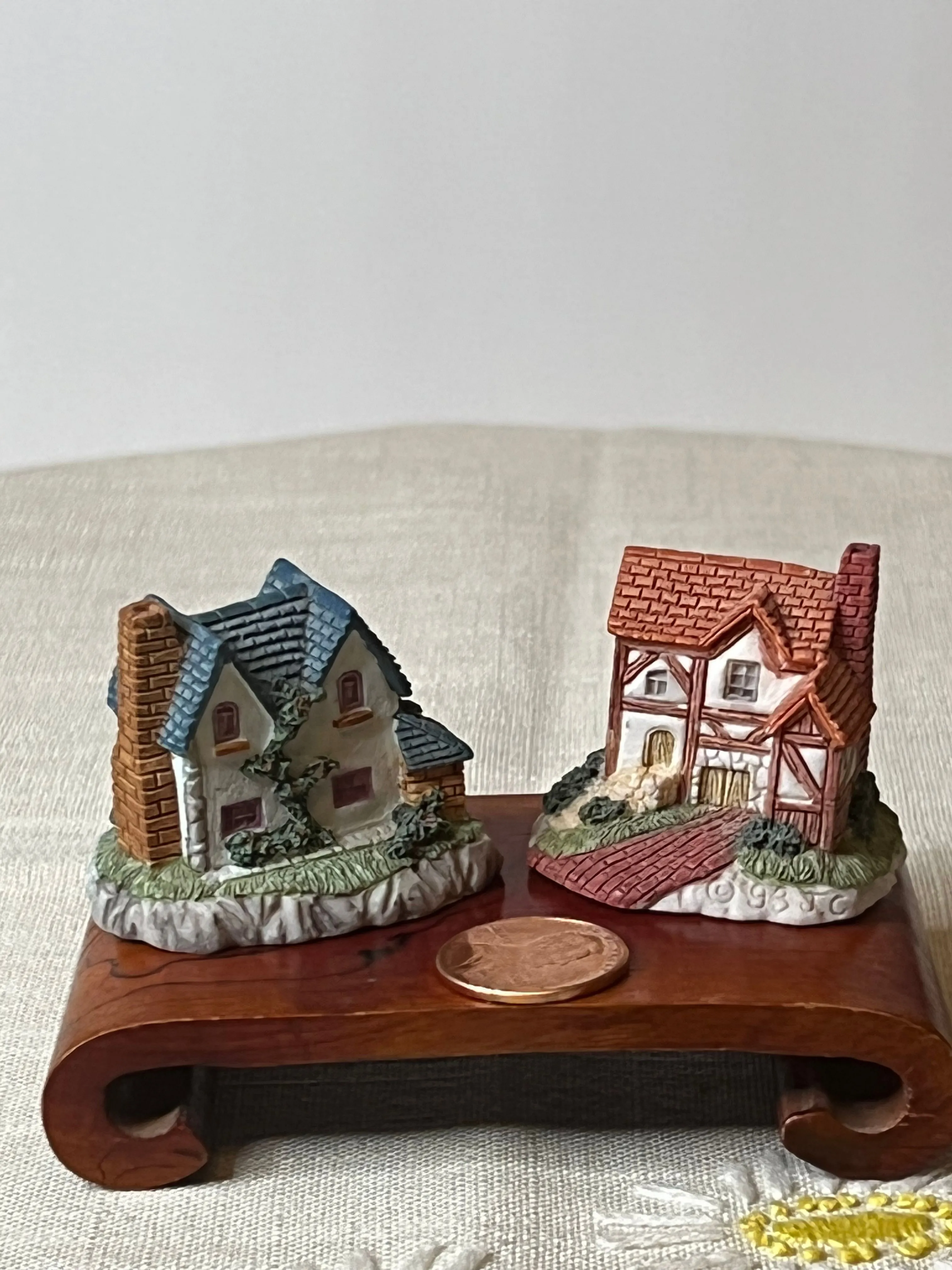 Listing Image Blurred Background