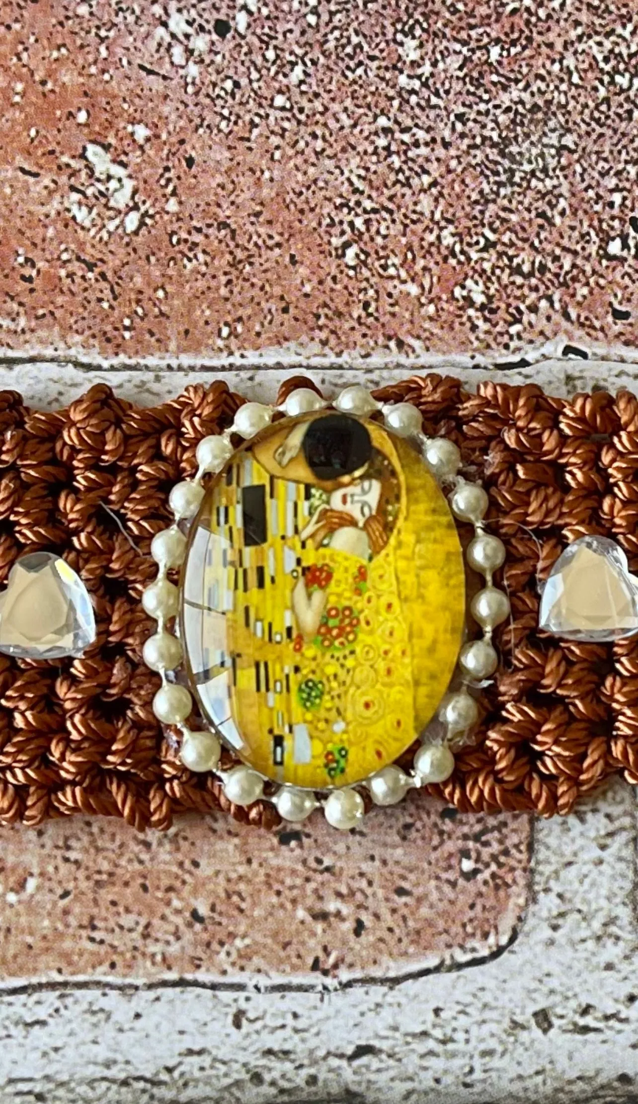 Product image for Hand Knits 2 Love Bracelet “ The Kiss” Painting Image Cabochon Beads Designer Fashion Jewlery Hip