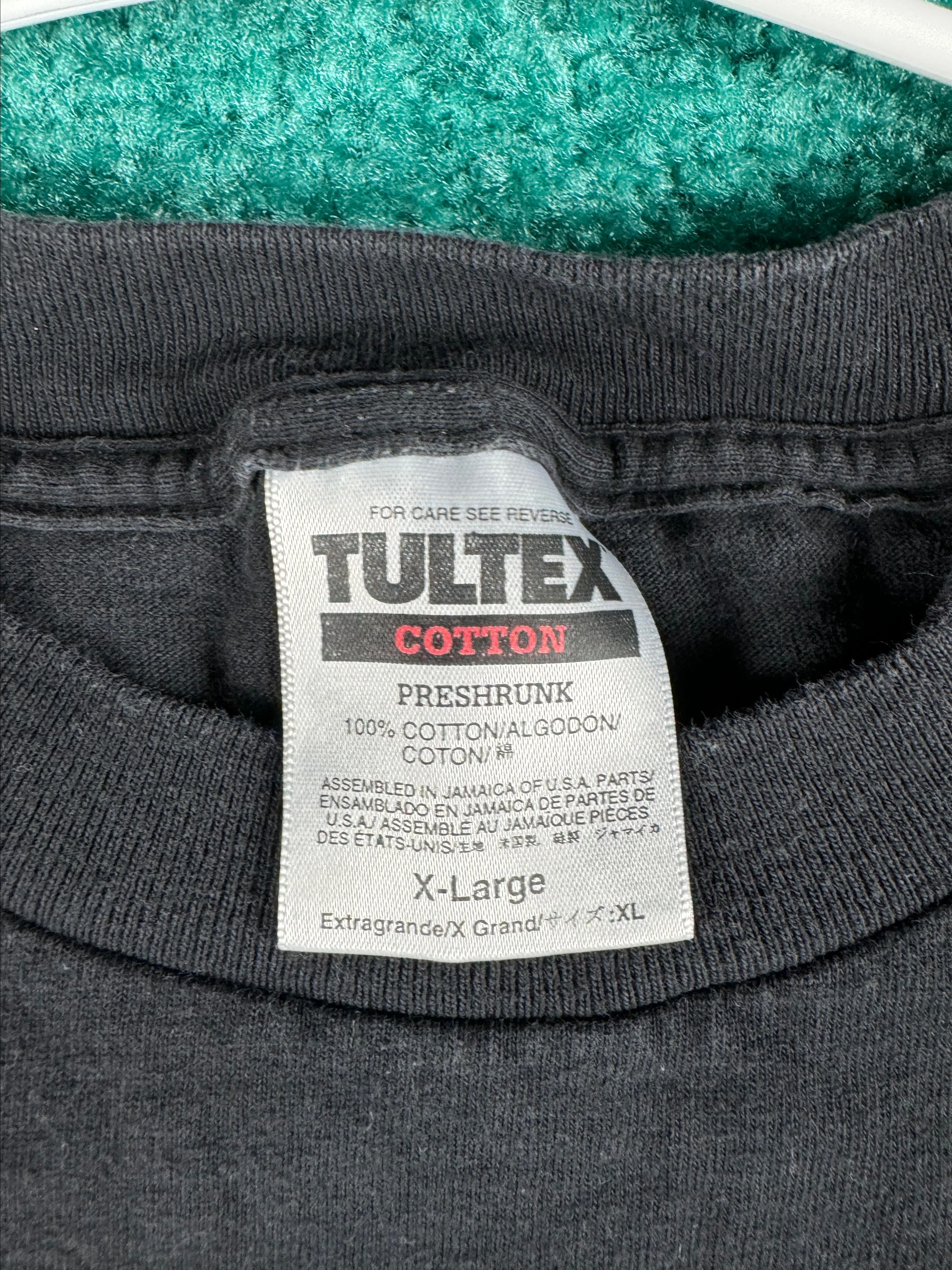 Listing Image Blurred Background