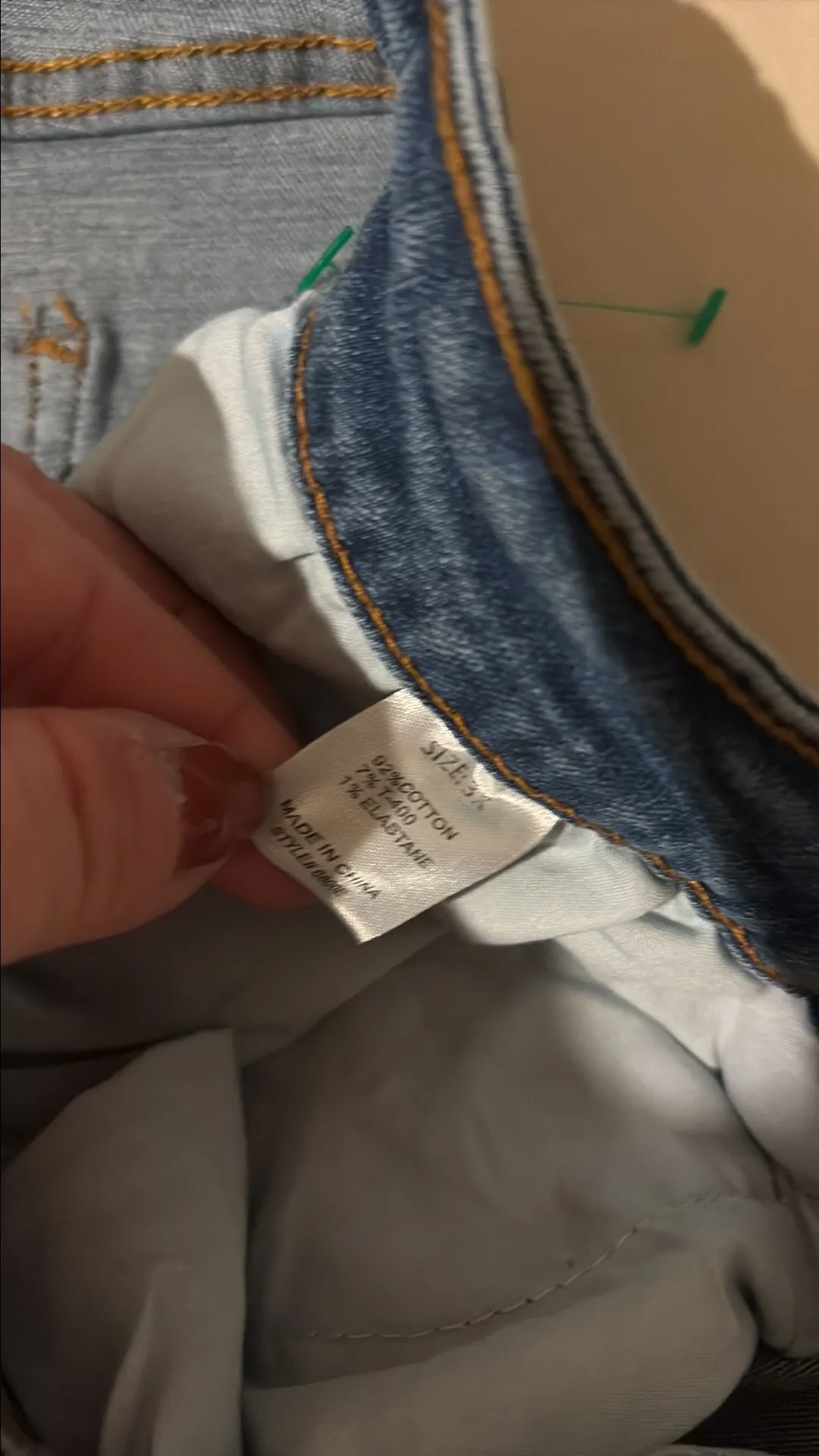 Listing Image Blurred Background