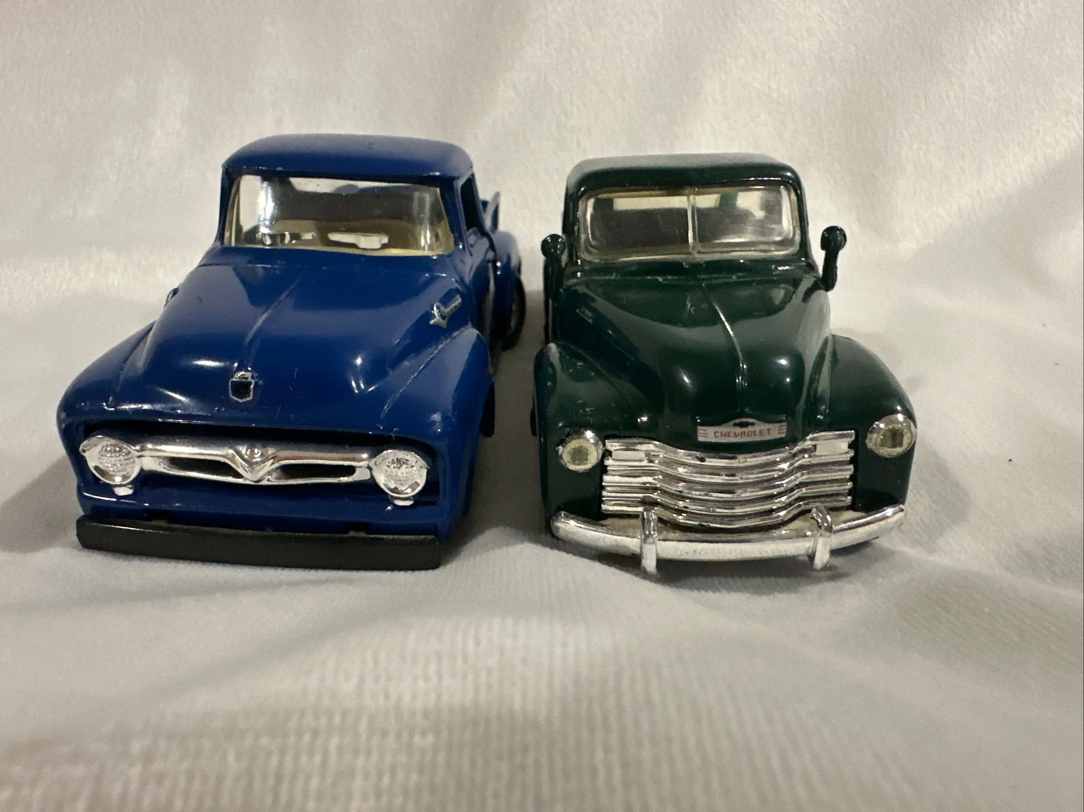 Product image for 1990s Road Champs Pickups- 1956 Ford F100 & Chevrolet C3100. c1994 & 1995!
