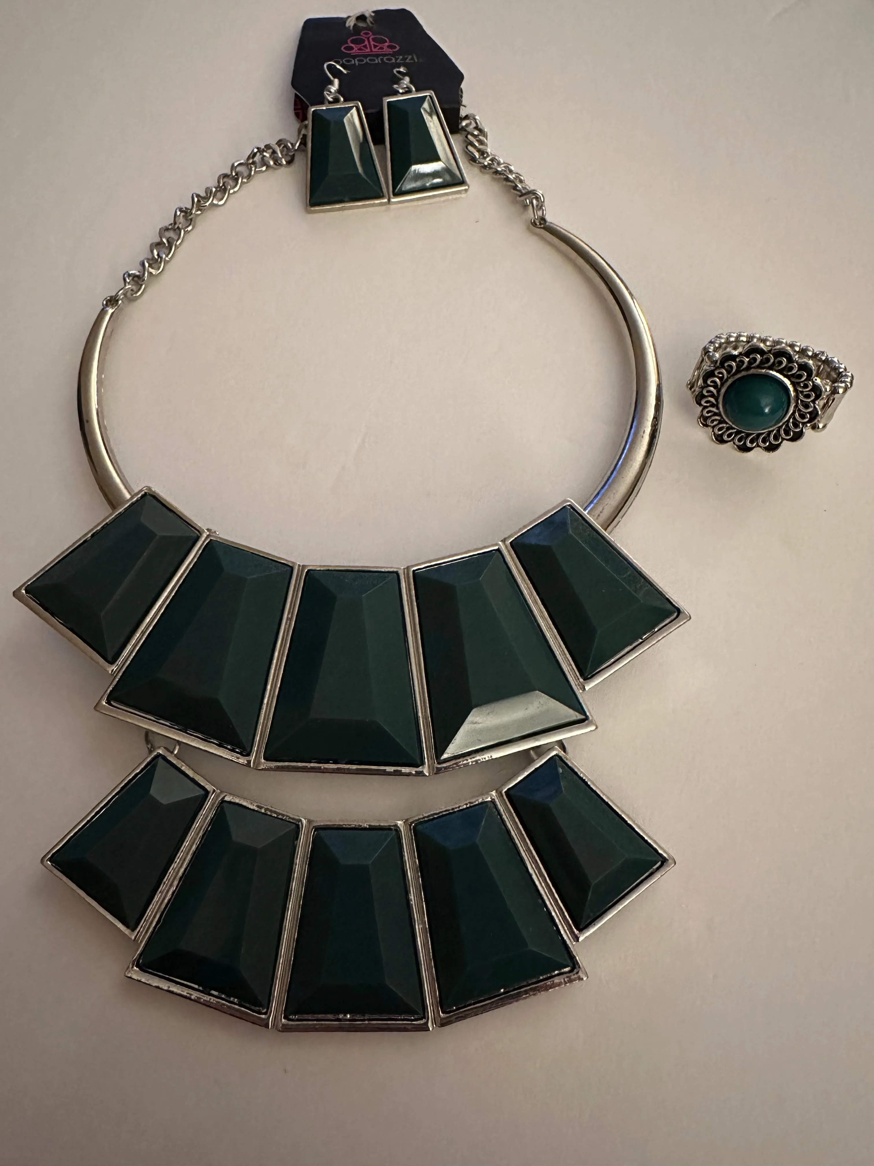 Product image for Paparazzi Jewelry Set