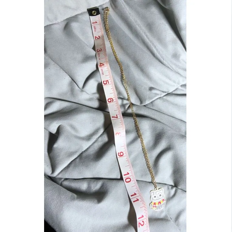 Listing Image Blurred Background