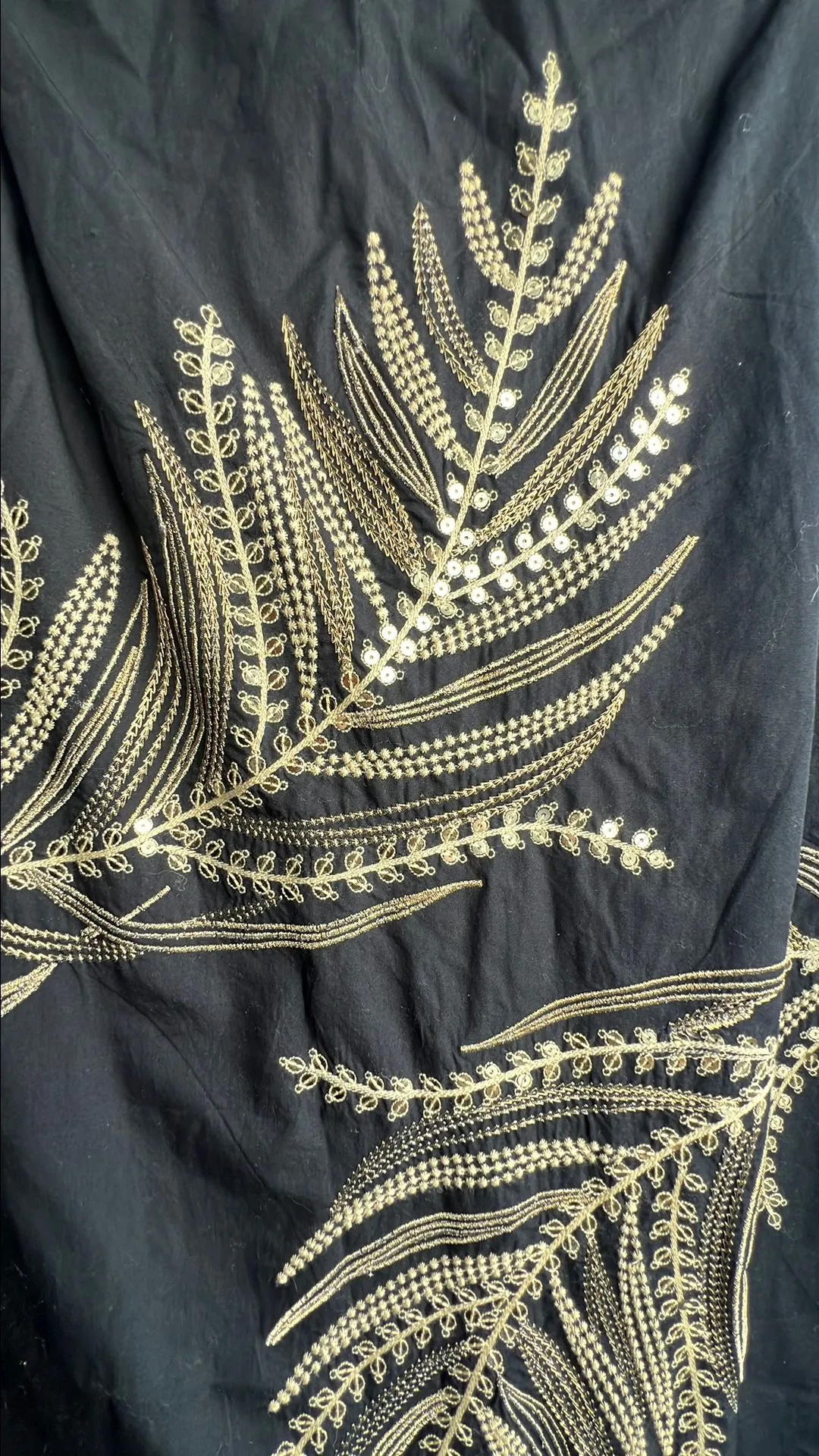 ANTHROPOLOGIE // Small Sariah Fringe Black and Gold Dress  Whatnot: Shop,  Sell, Connect