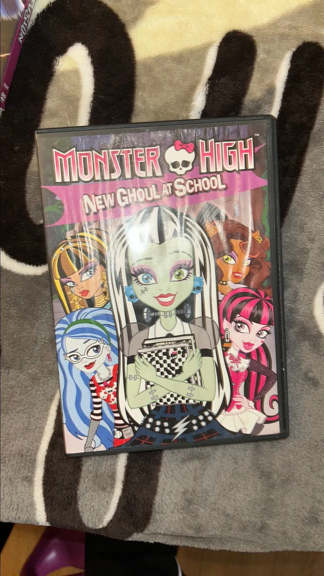 Product image for Monster high new ghoul at school!