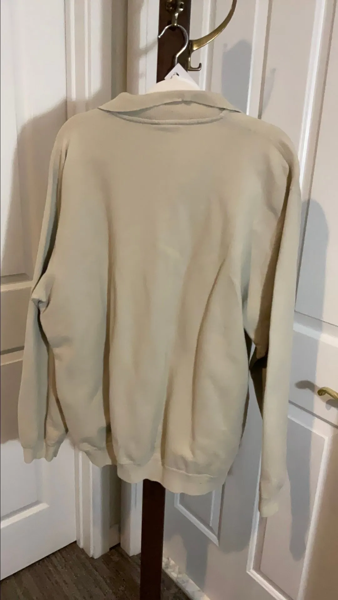 Listing Image Blurred Background
