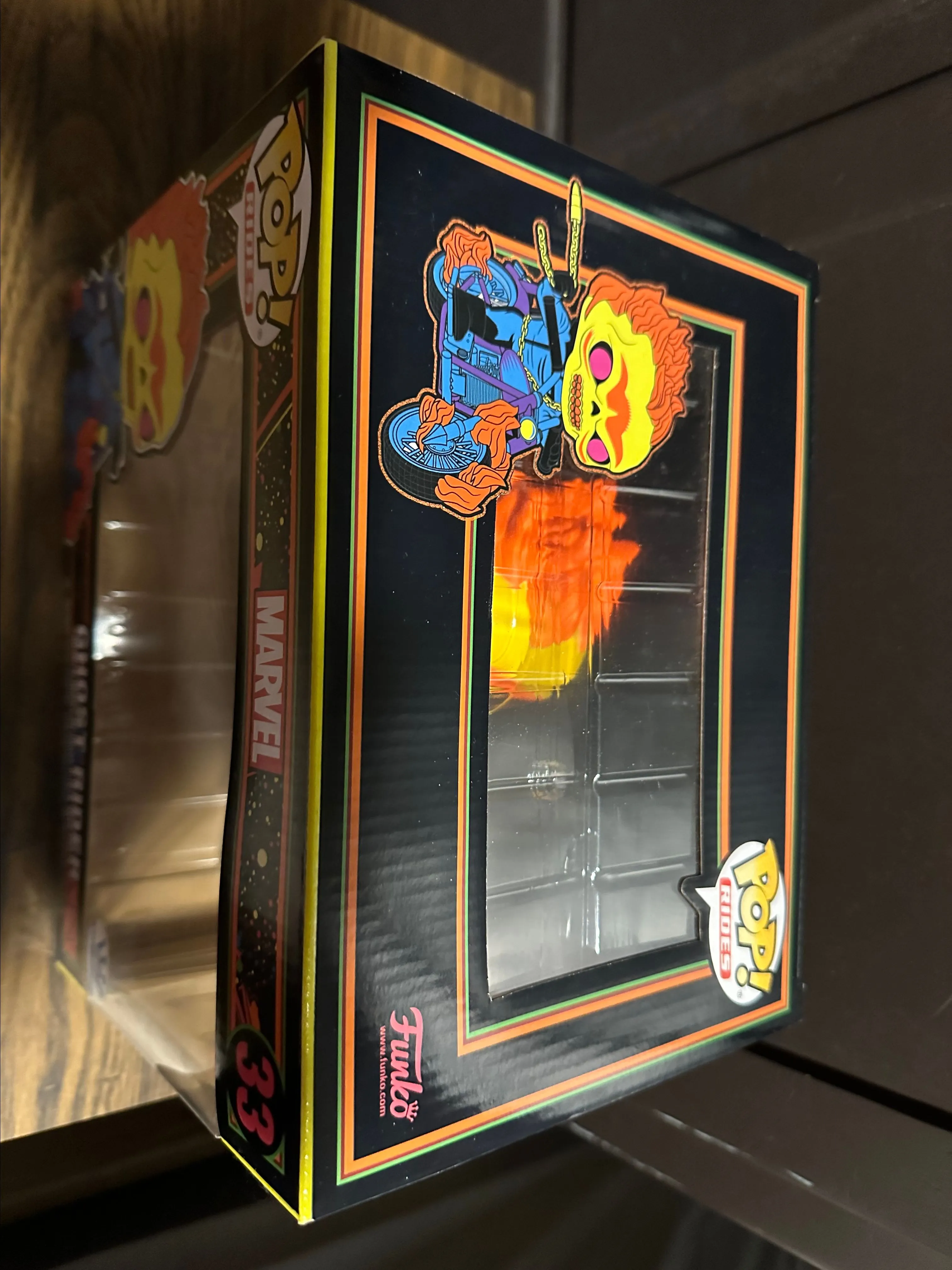 Listing Image Blurred Background