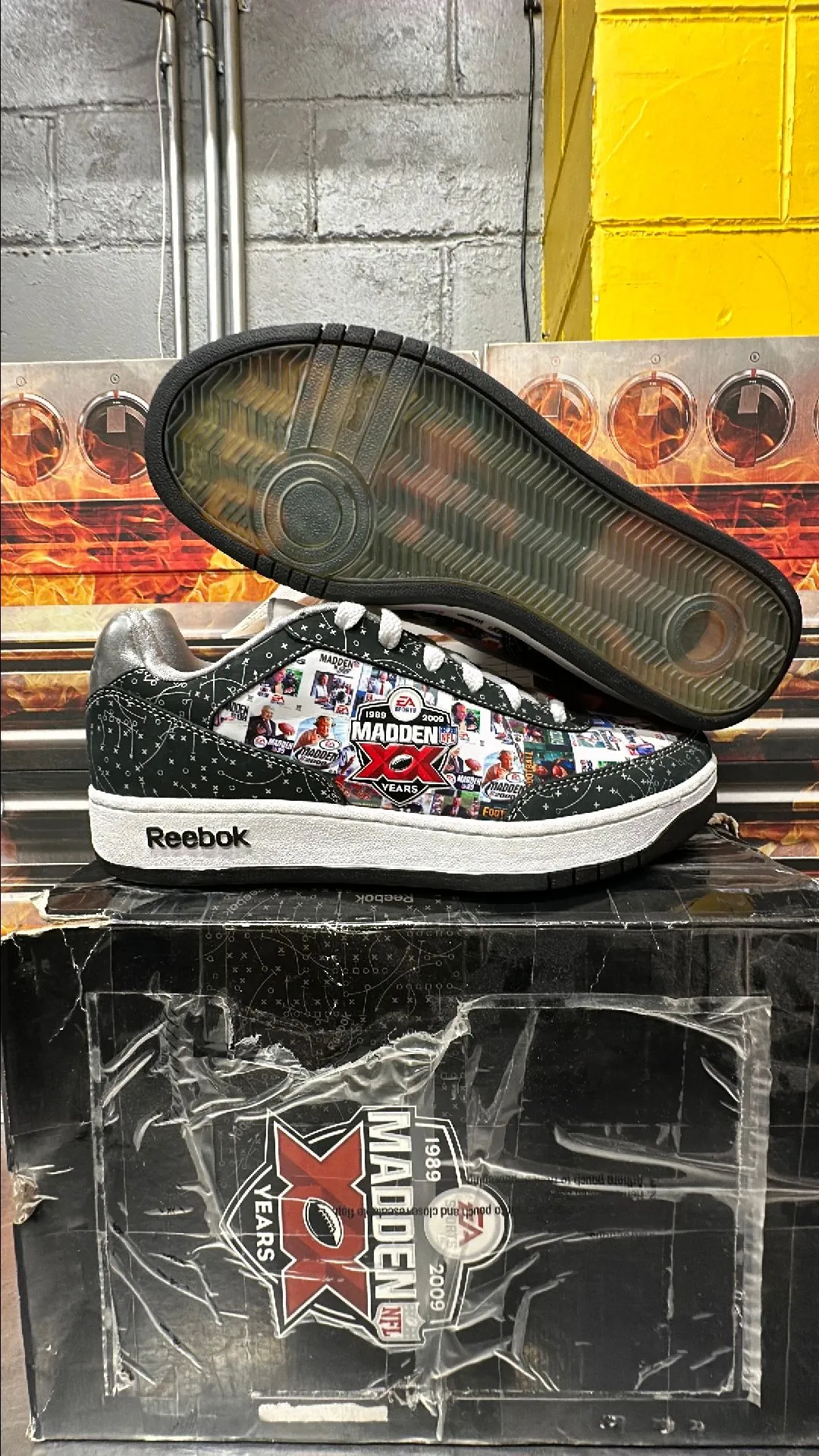 Product image for *1/3 PROMO SAMPLE* 2009 Madden X EA Sports X Reebok 'John Madden 20th Anniversary' Size 11M