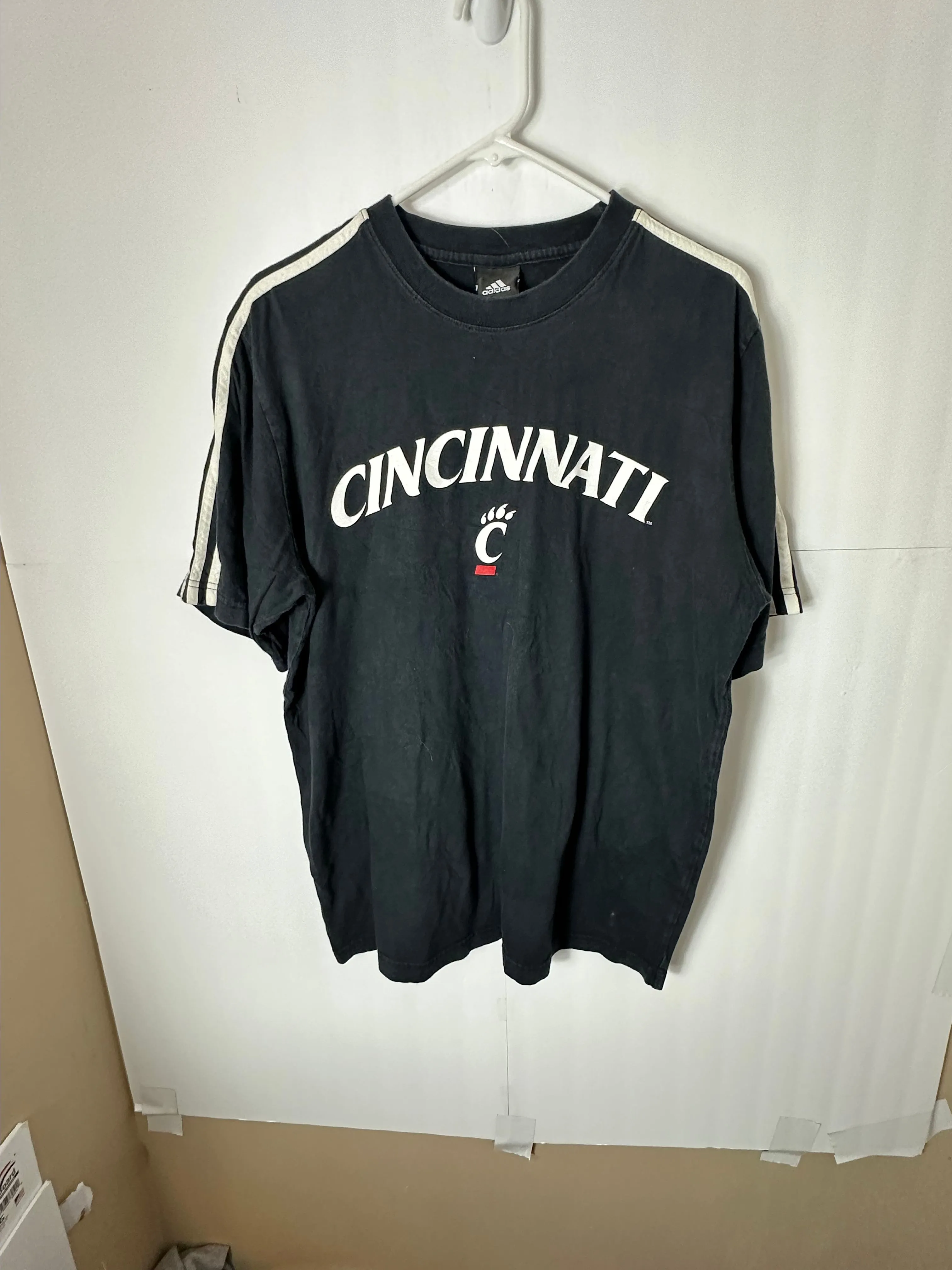 Product image for Adidas Men Cincinnati Bearcats. t-shirt