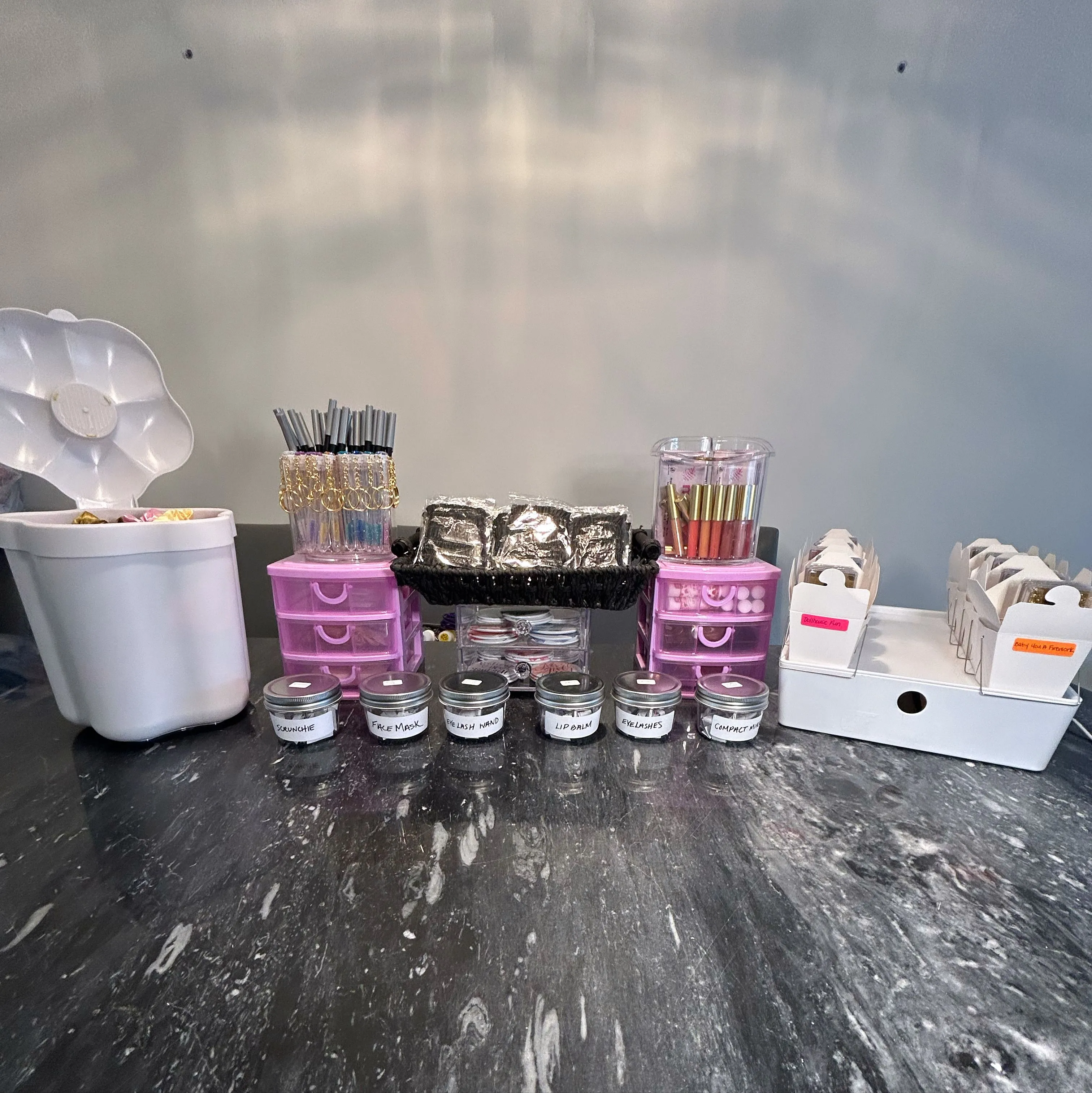 Product image for $30 S.O.S. Mystery Spa Box