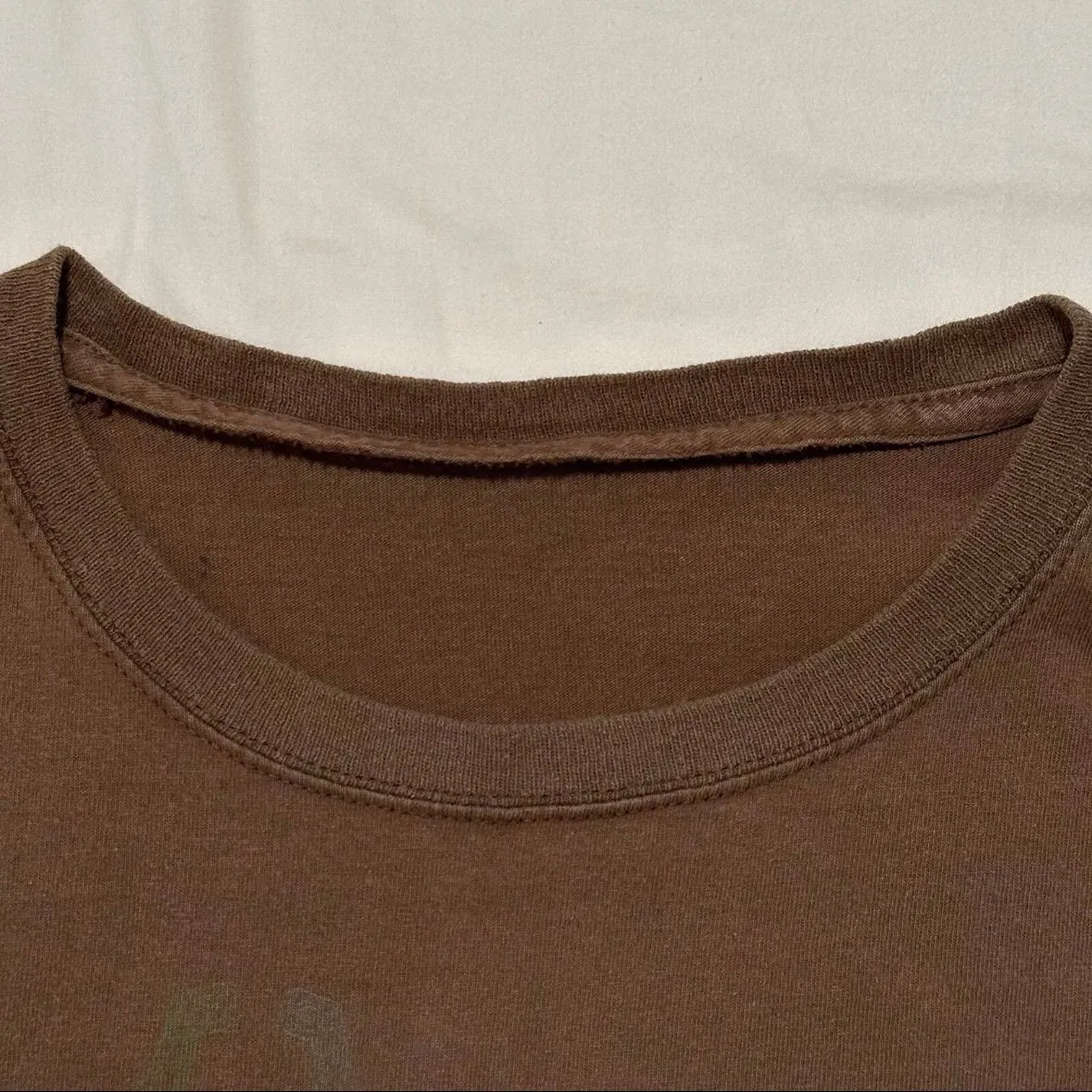 Listing Image Blurred Background