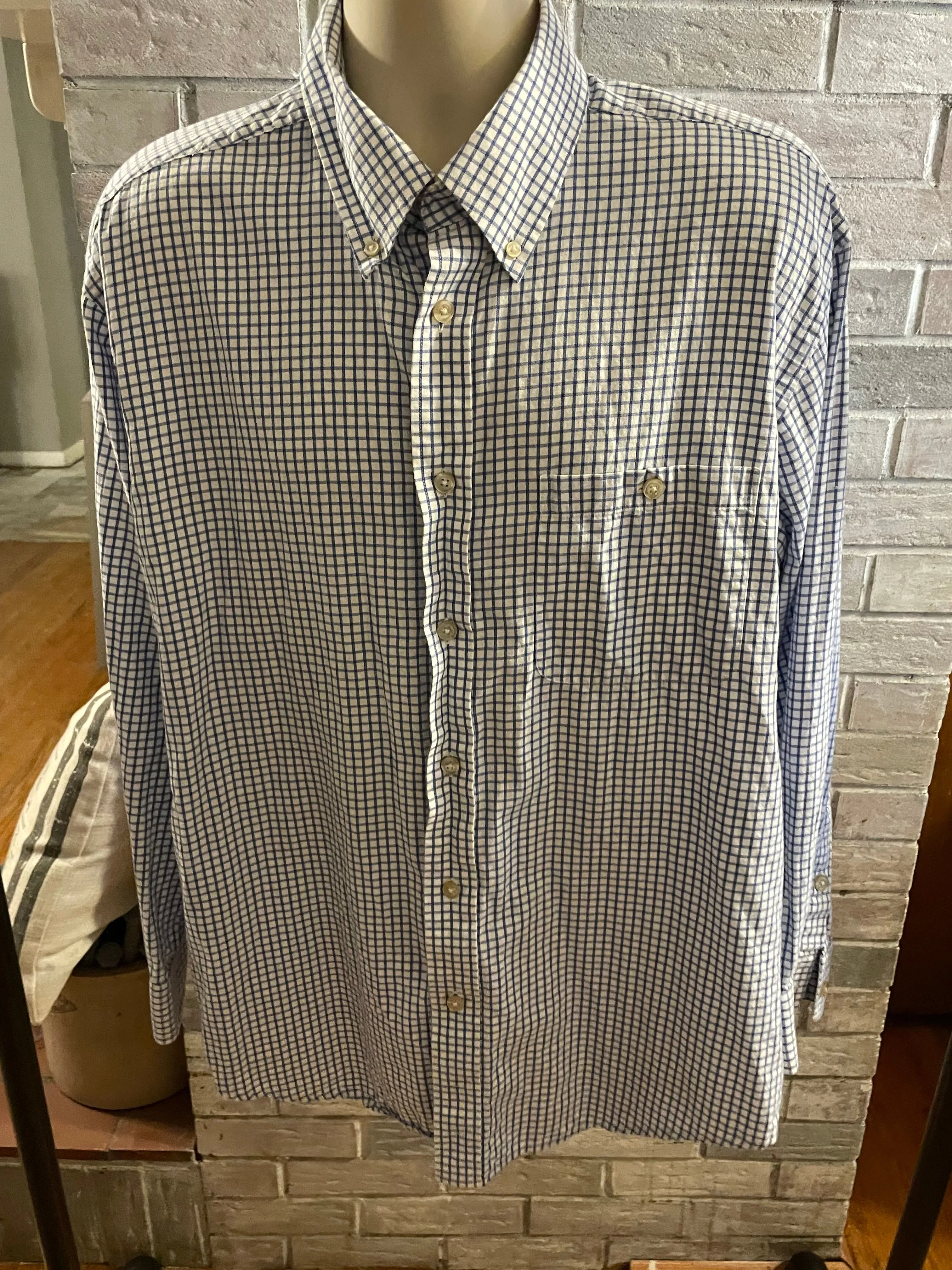 Product image for Orvis mens xL button down shirt blue and white long sleeve