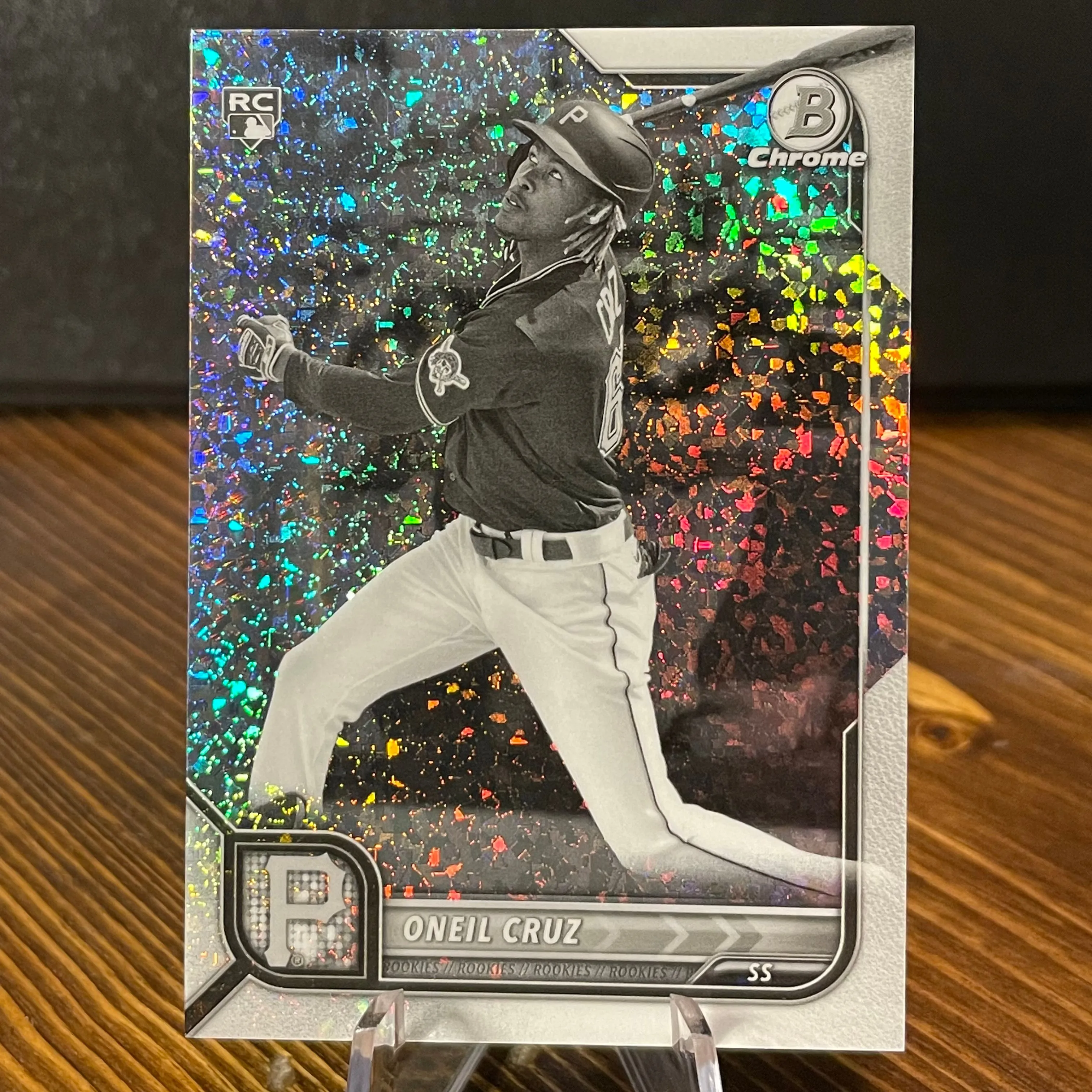 Product image for 2022 Bowman Chrome #45 Oneil Cruz RC /199 Black & White Mini Diamond Pirates