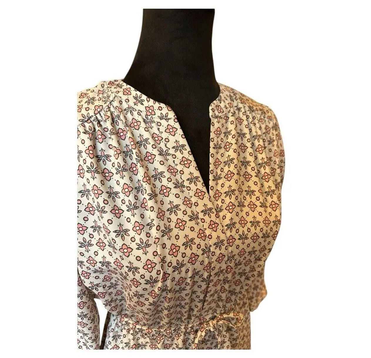 Listing Image Blurred Background