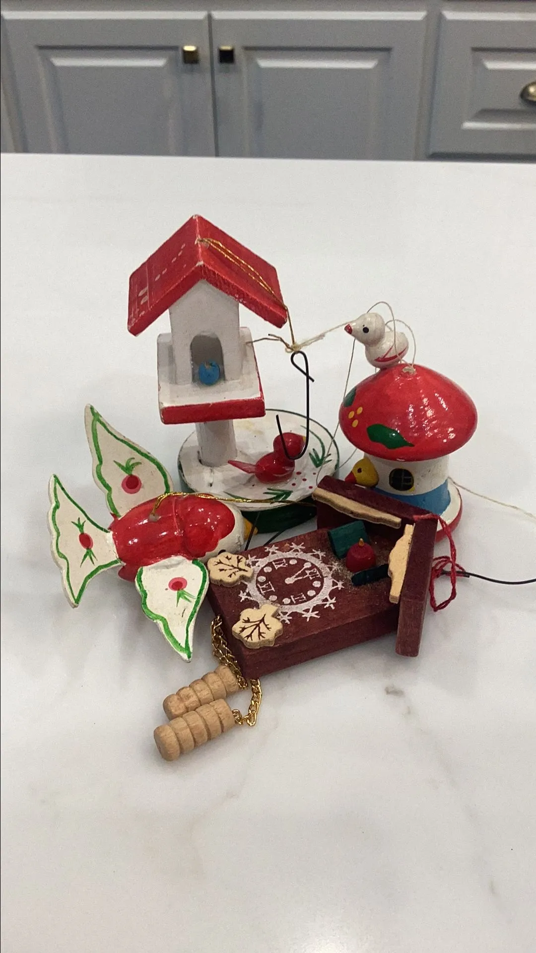 Product image for Lot of 4 vintage wood ornaments bird theme