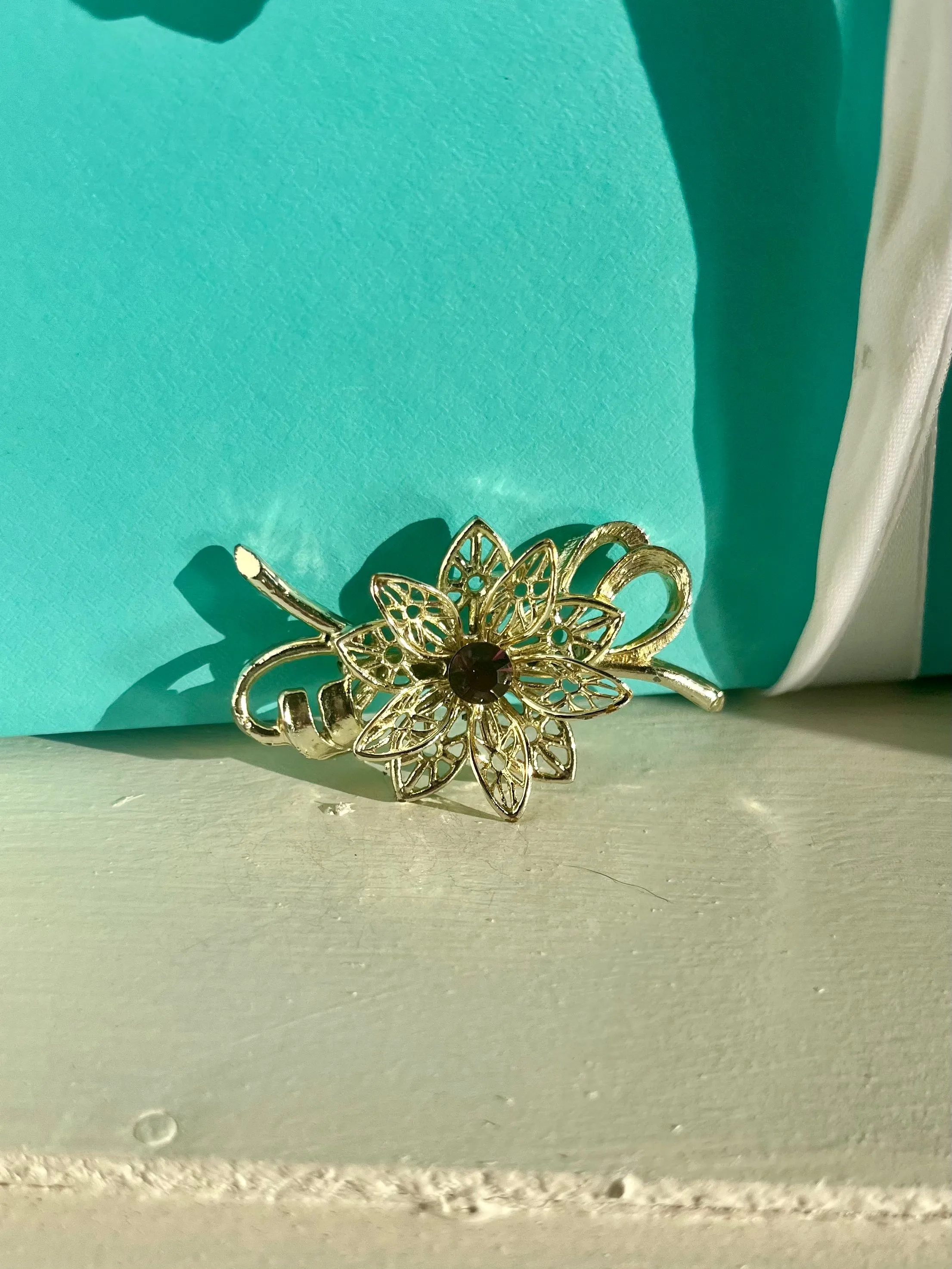Product image for Silver Tone Flower with Ribbon and Stone Brooch