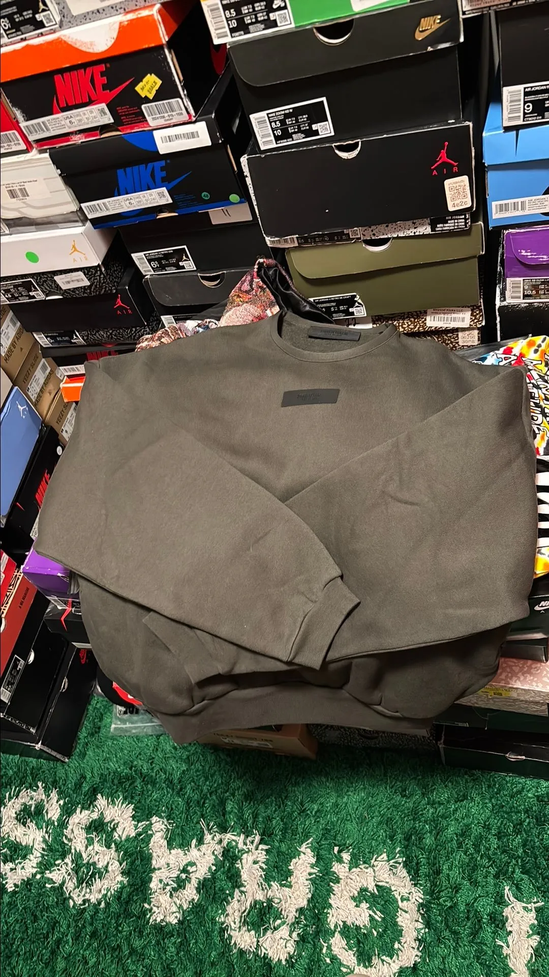 Product image for Essentials crewneck size xs