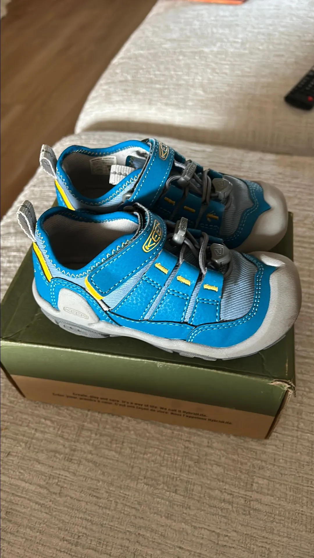 Product image for KEEN Knotch Hollow toddler size 9 $60