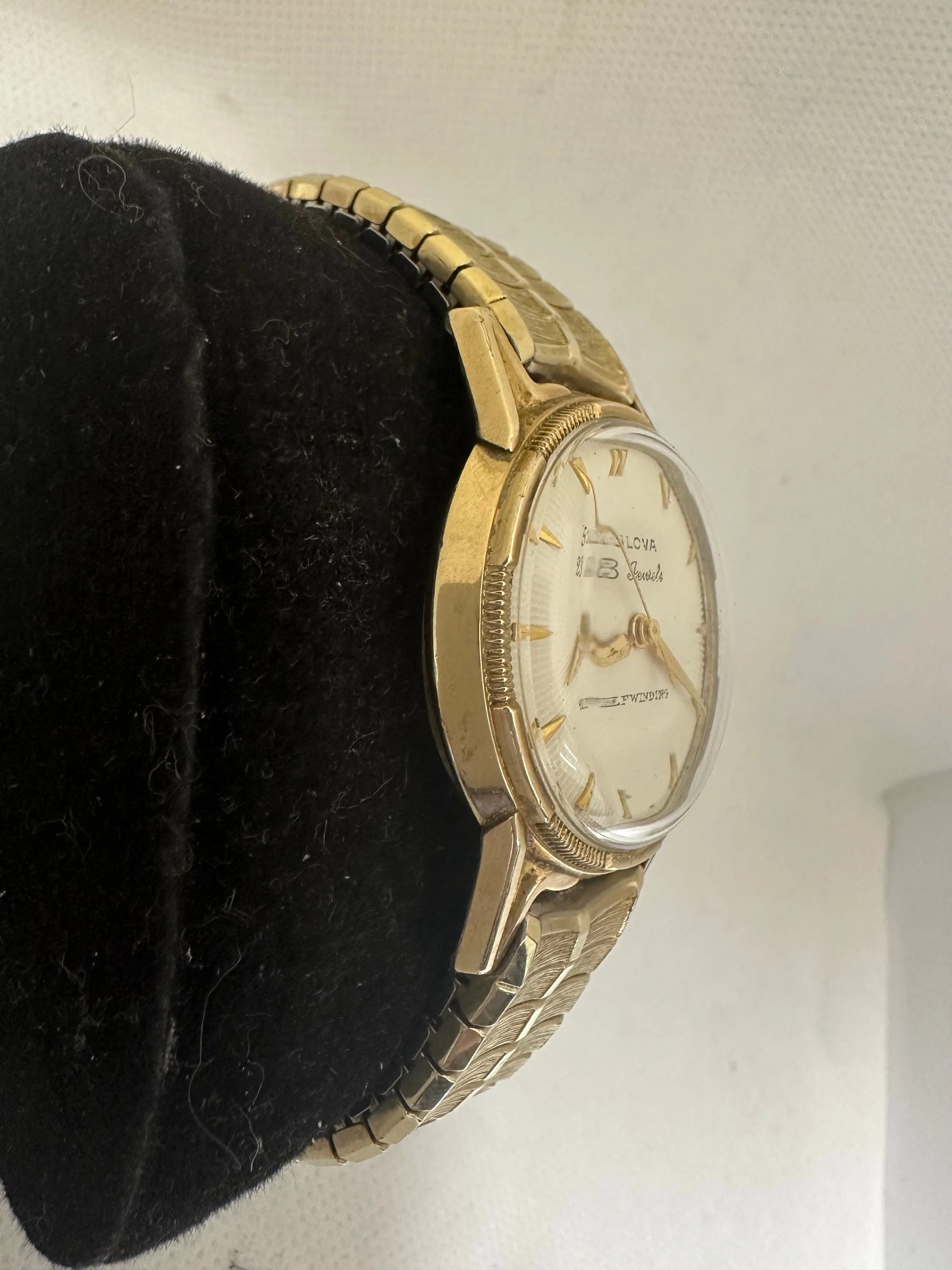 Listing Image Blurred Background