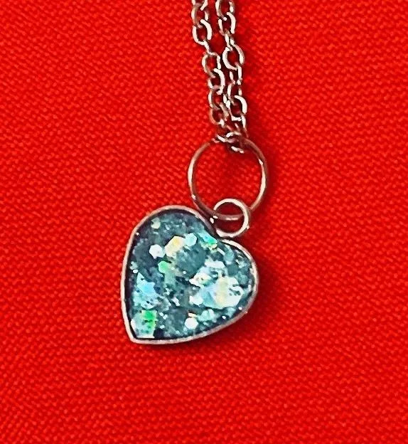 Product image for Small Turquoise Glass and Silver Heart Shaped Pendant Necklace