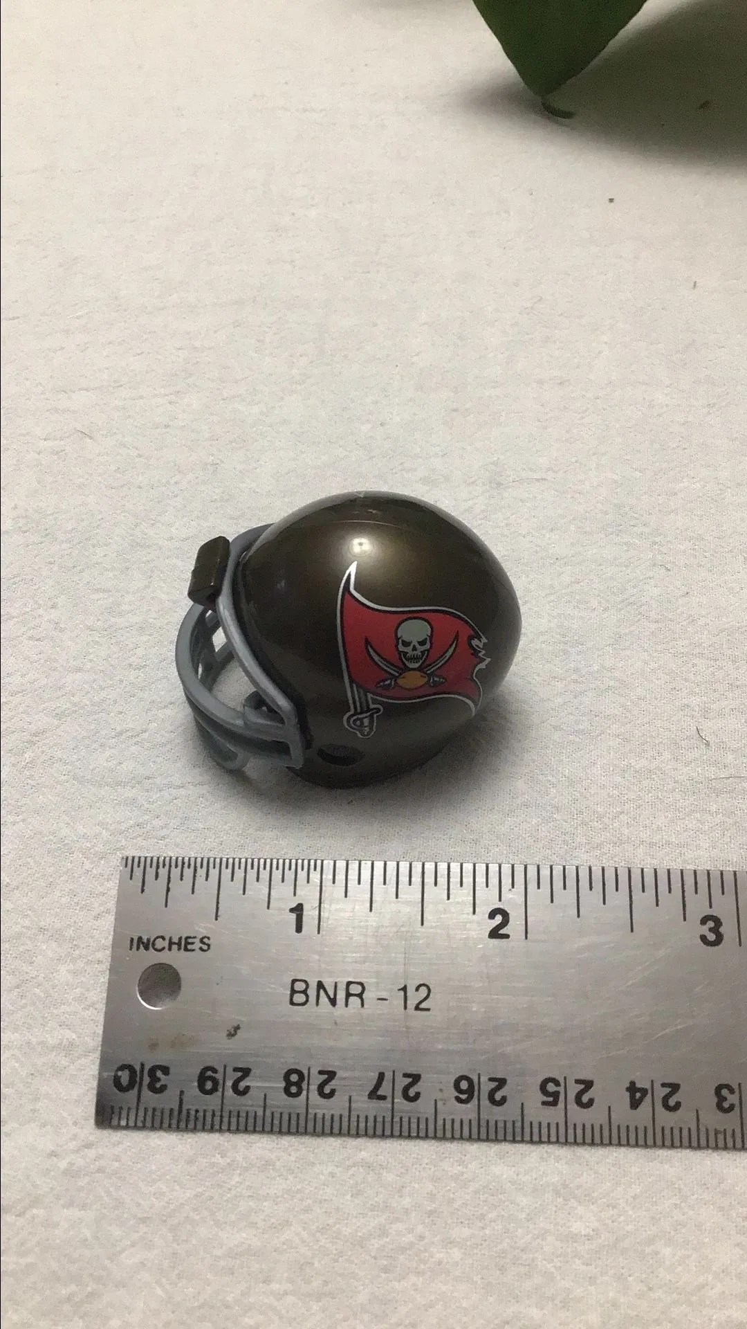 Product image for Buccaneers Riddell mini football helmet 2016