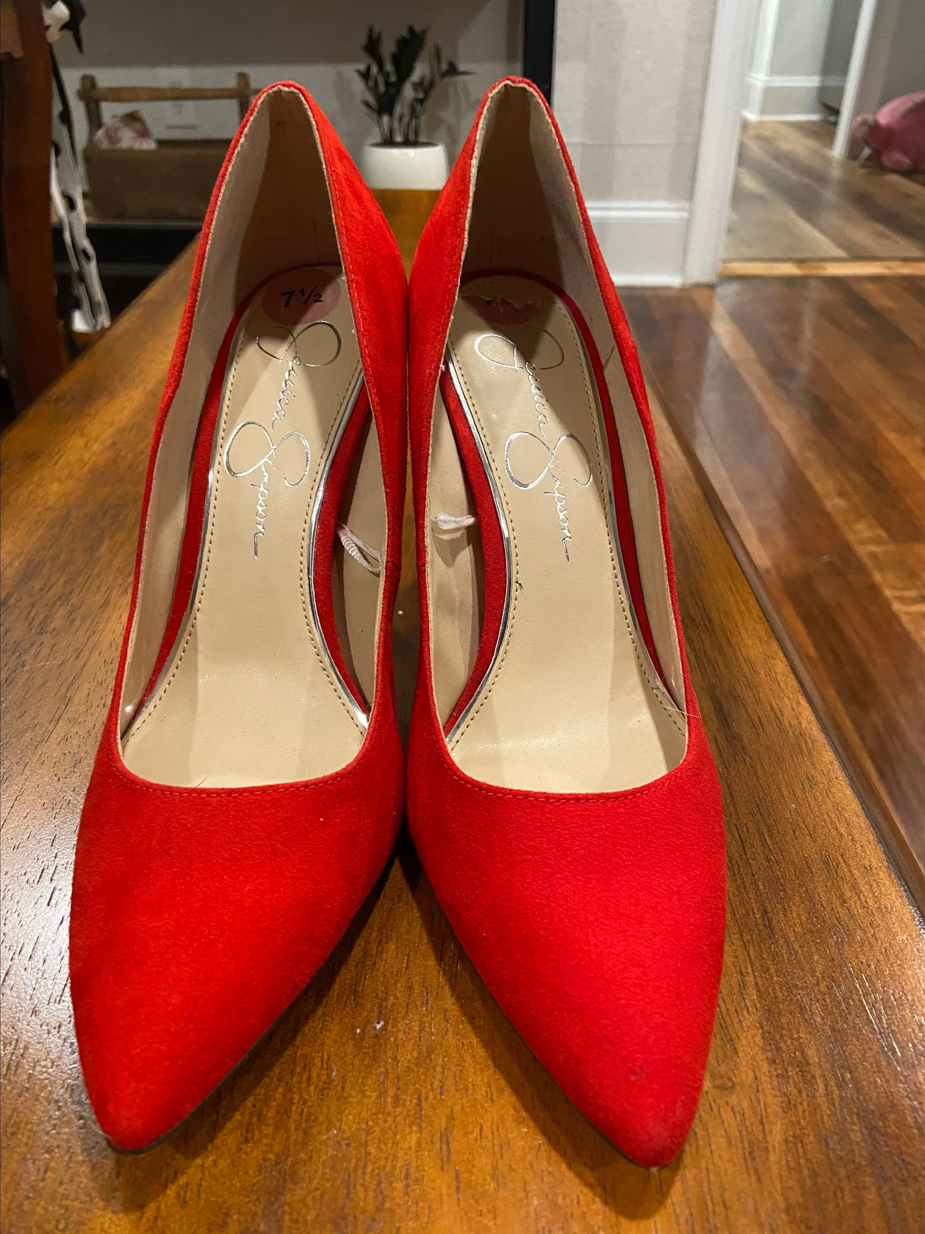 Product image for Red Jessica Simpson Pumps.
