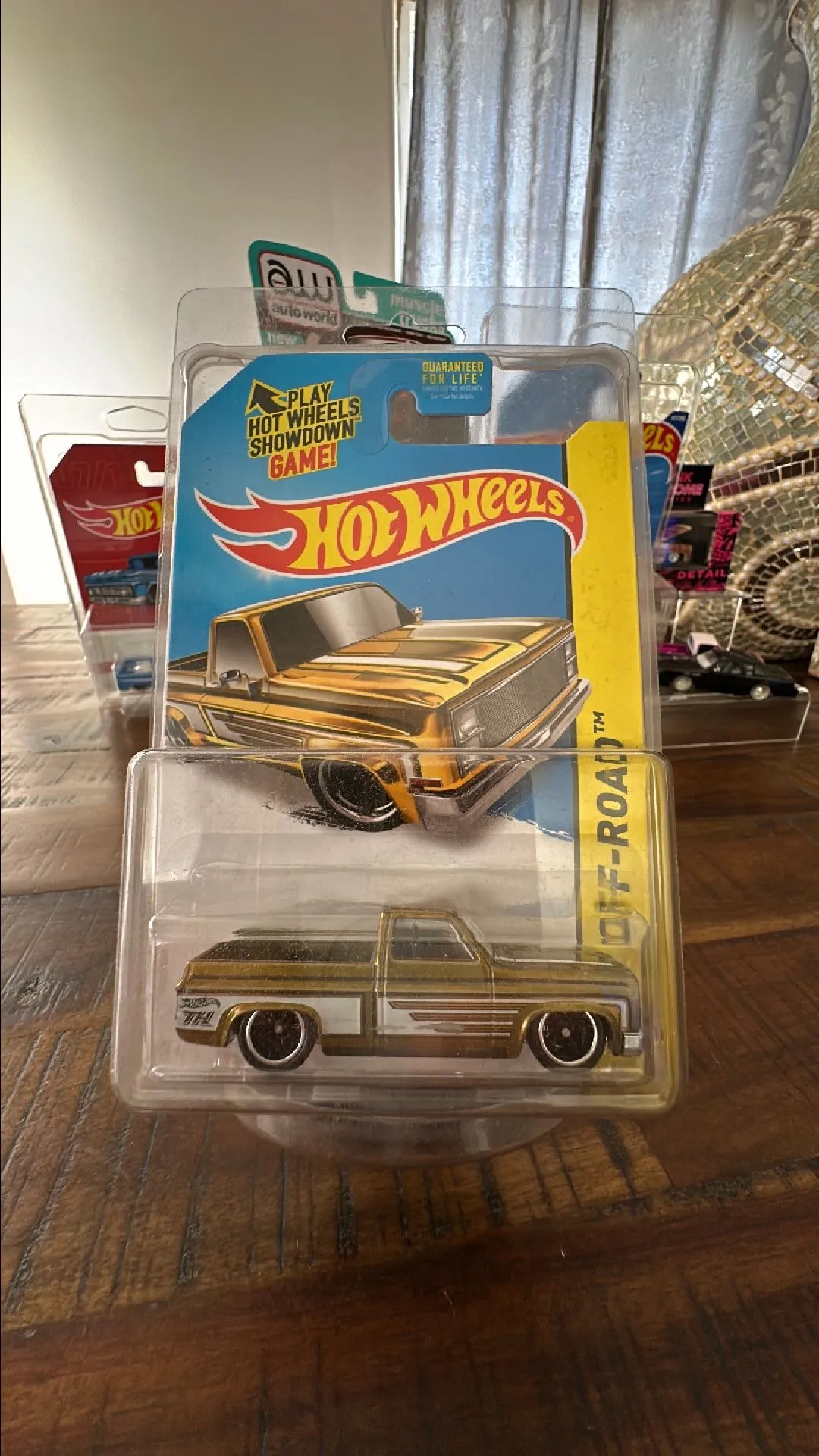 Product image for HOTWHEELS 83 CHEVY SILVERADO