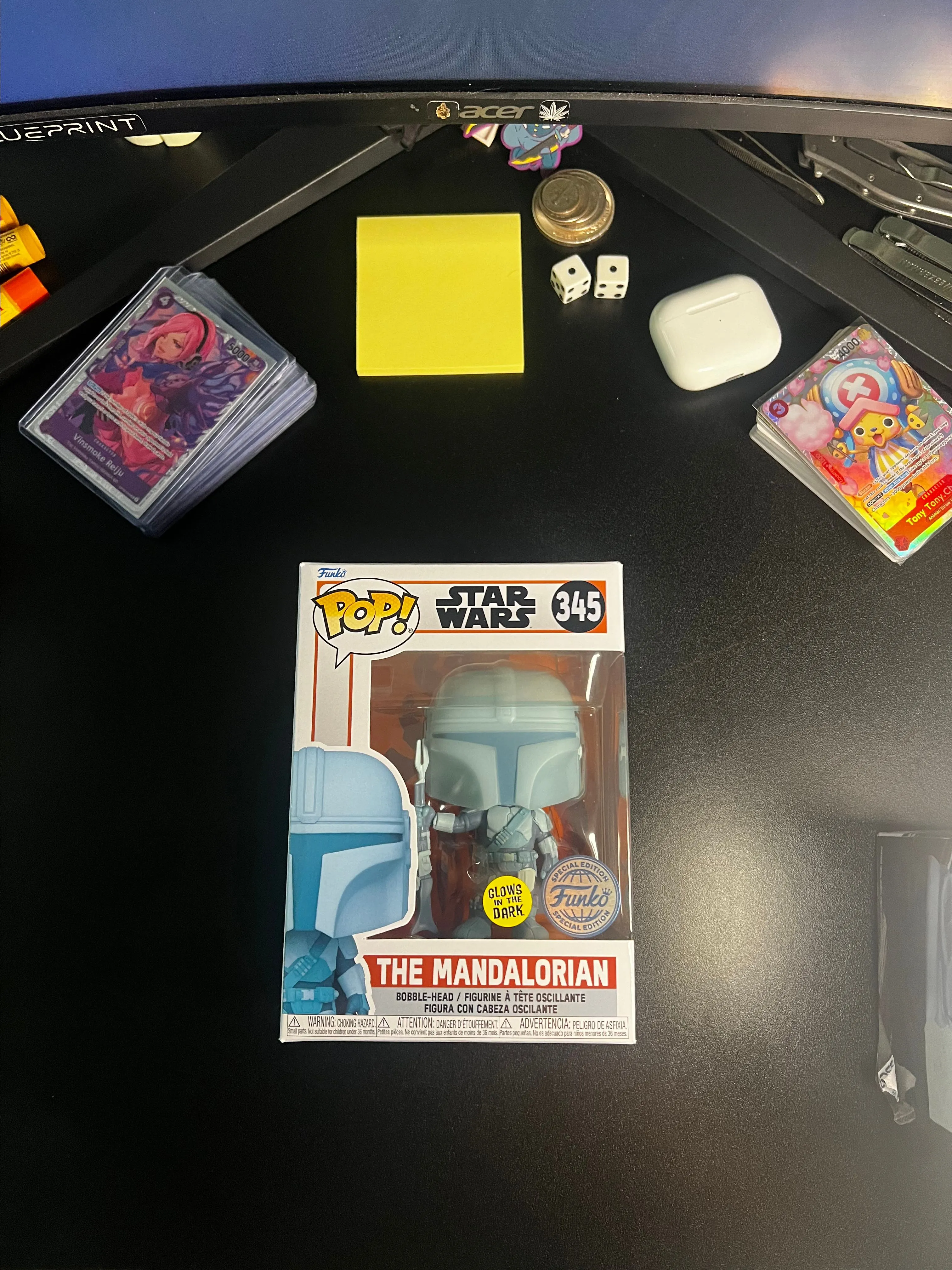Product image for The Mandalorian Glow In The Dark Special Edition 345