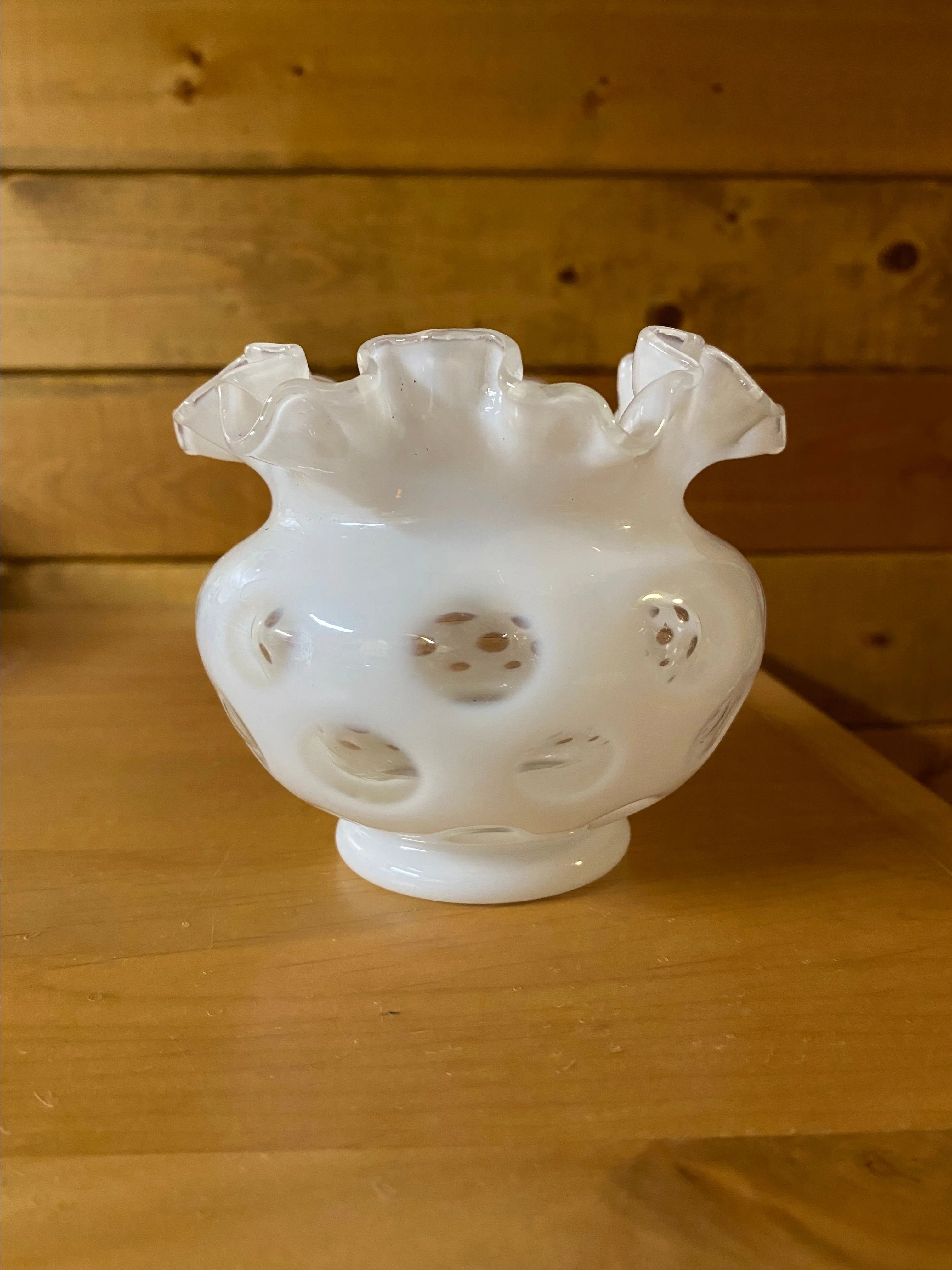 Product image for MG39 Fenton Glass White Opalescent Coin Dot Bowl