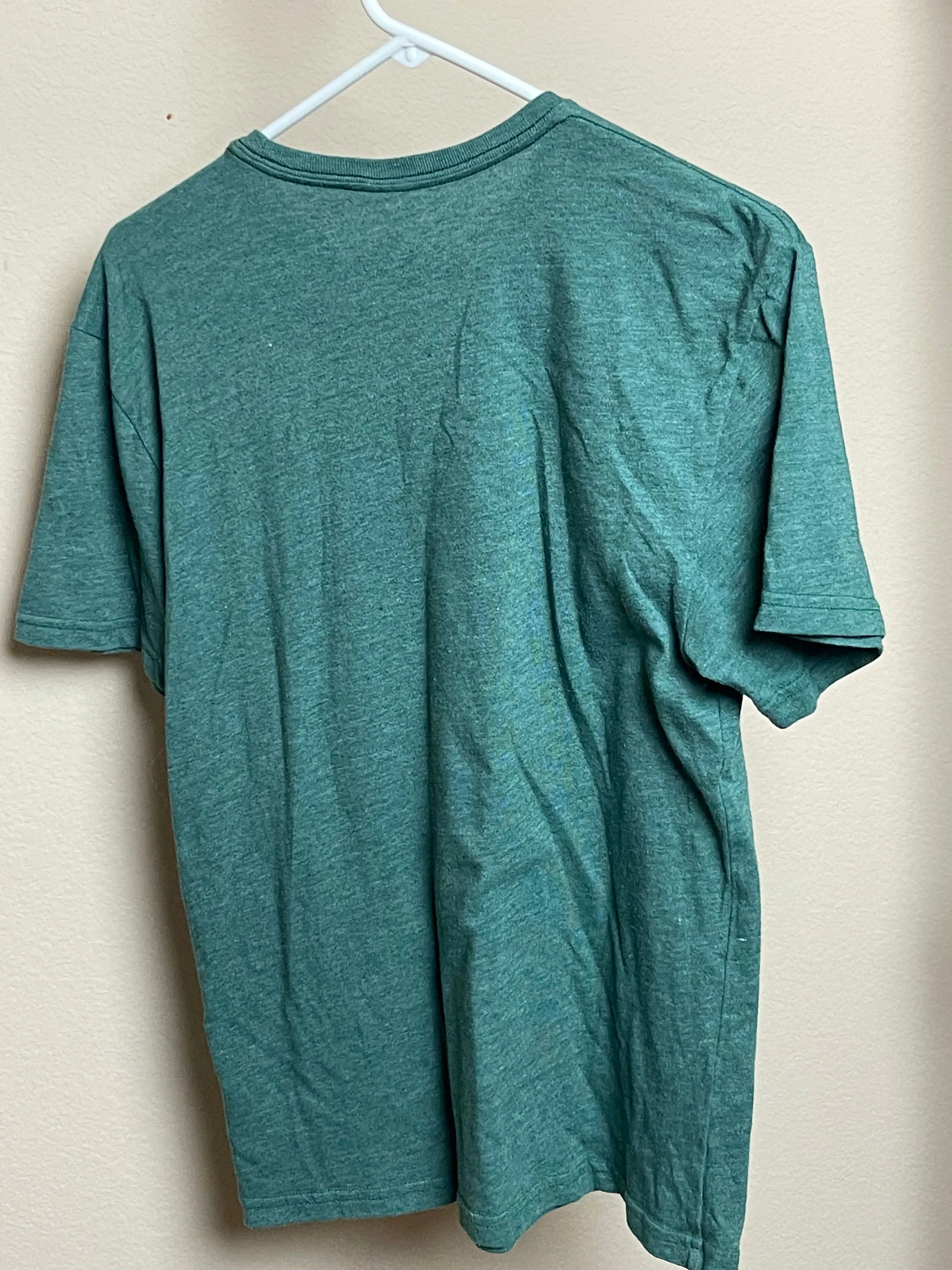 Listing Image Blurred Background