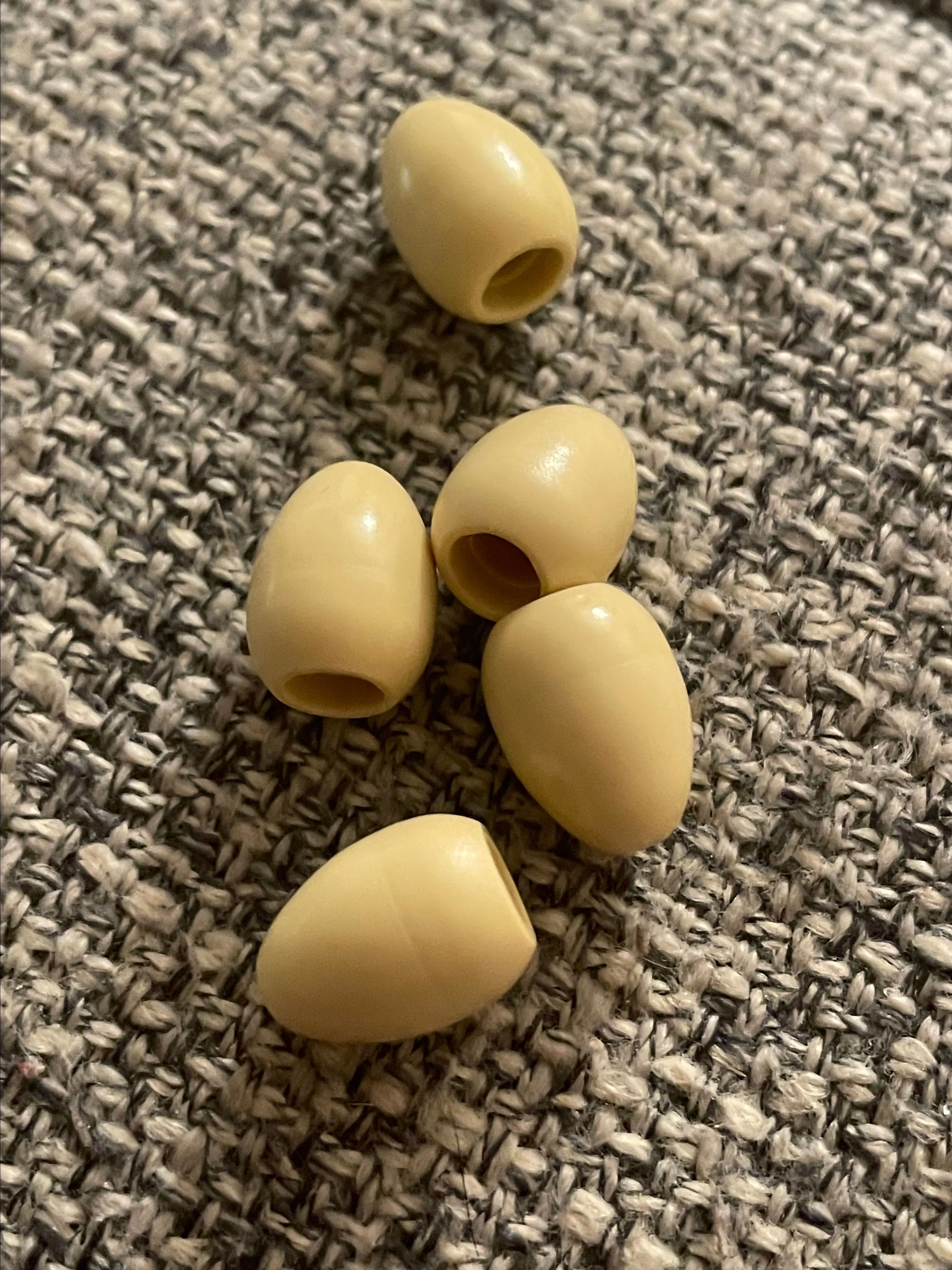 Product image for 5 Jurassic Park beige colored eggs