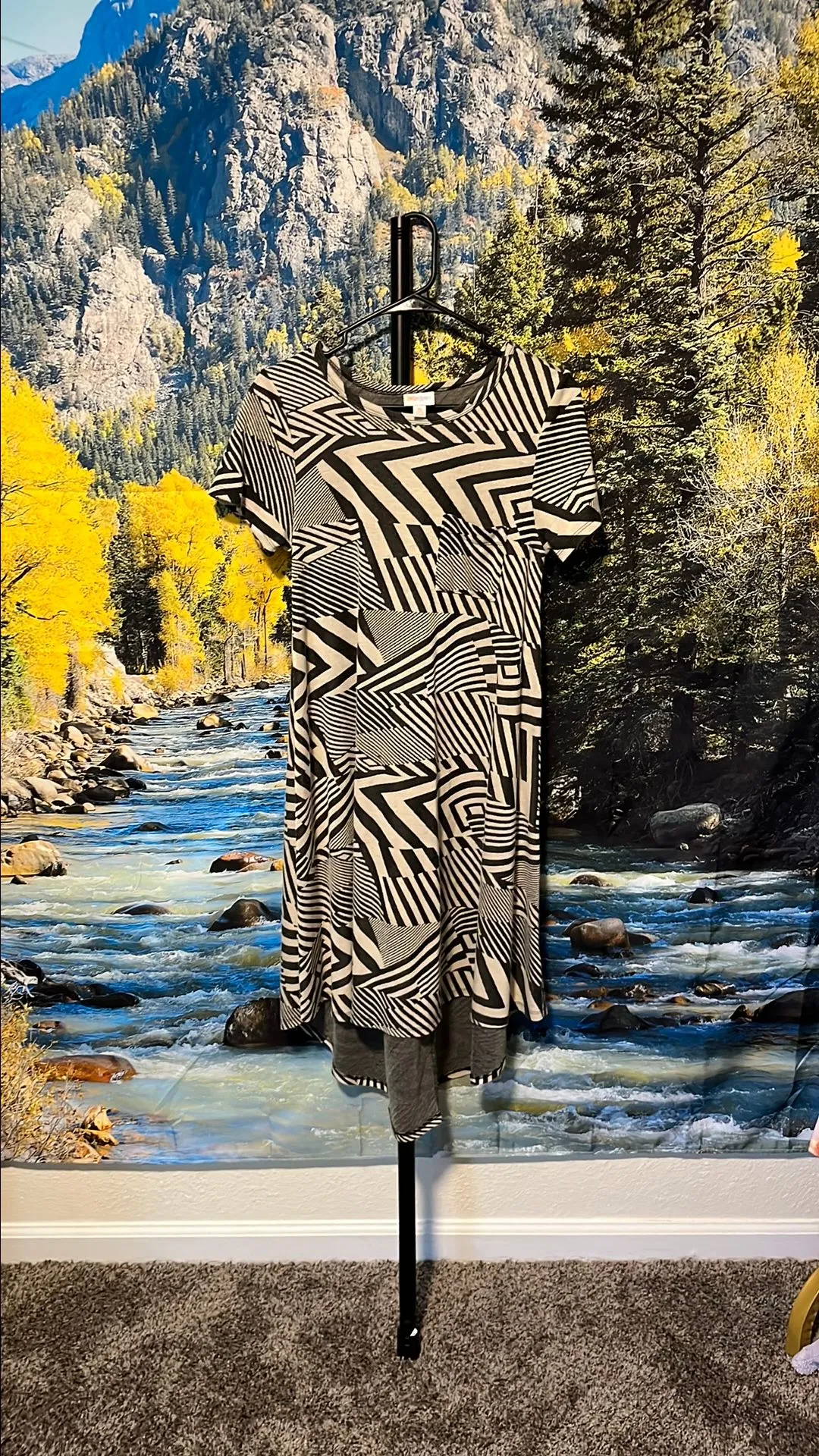 Product image for Lularoe Carly (jacquard)