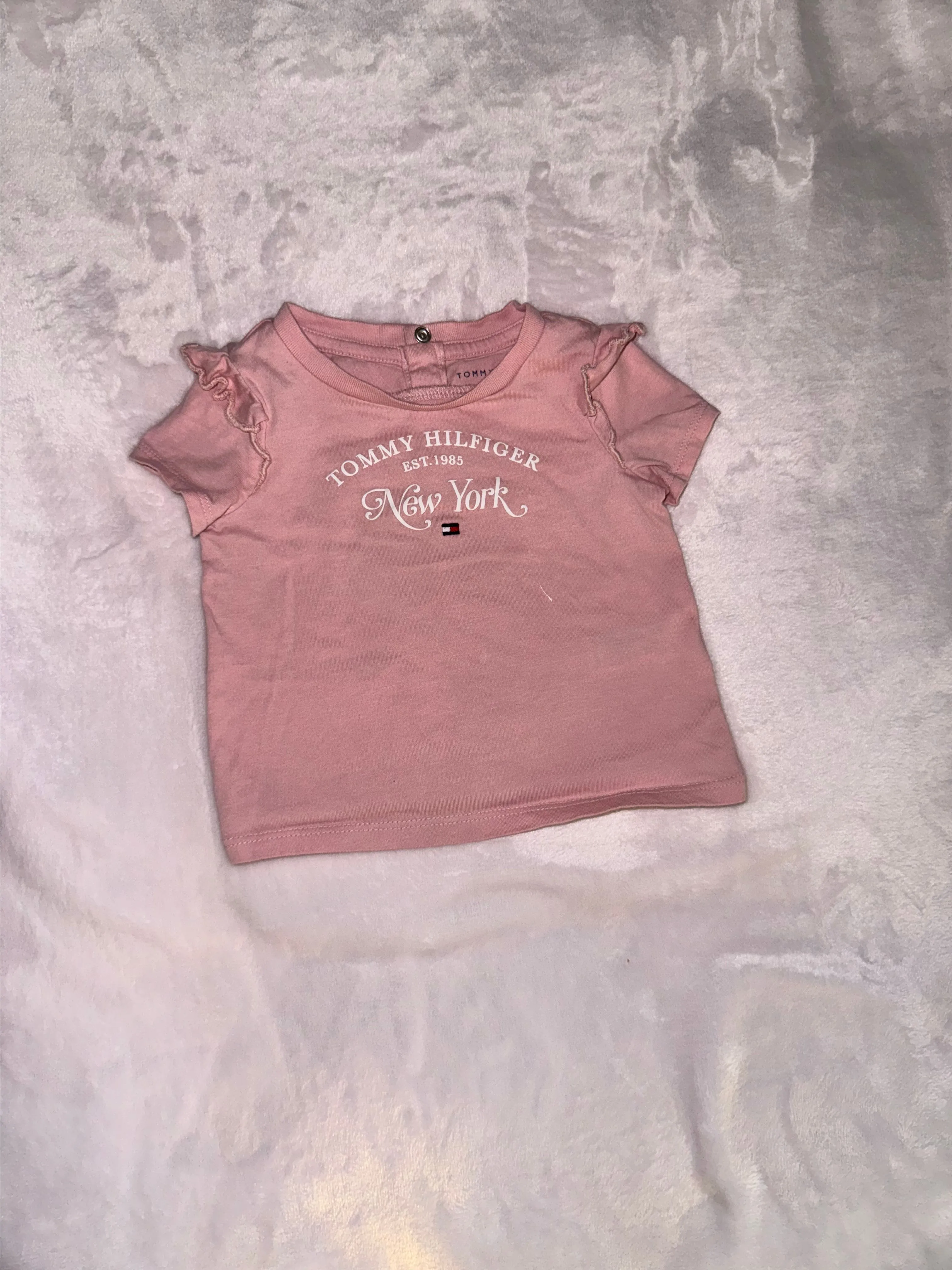 Listing Image Blurred Background