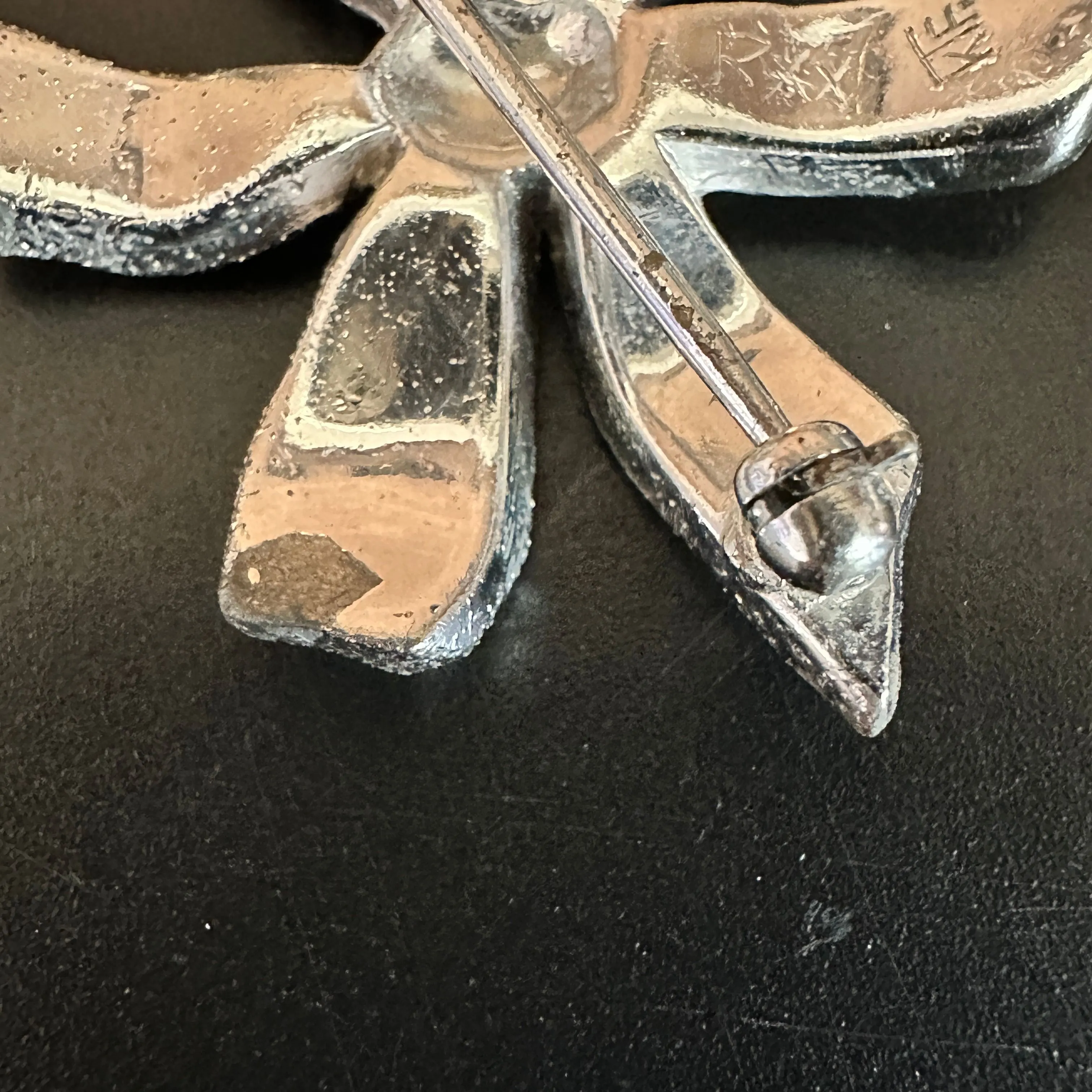 Listing Image Blurred Background