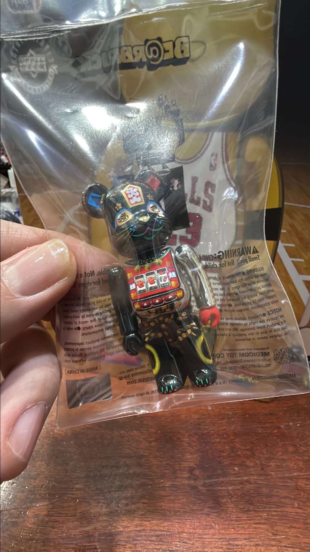 Product image for Beckoning Cat 100% Bearbrick (DCon)