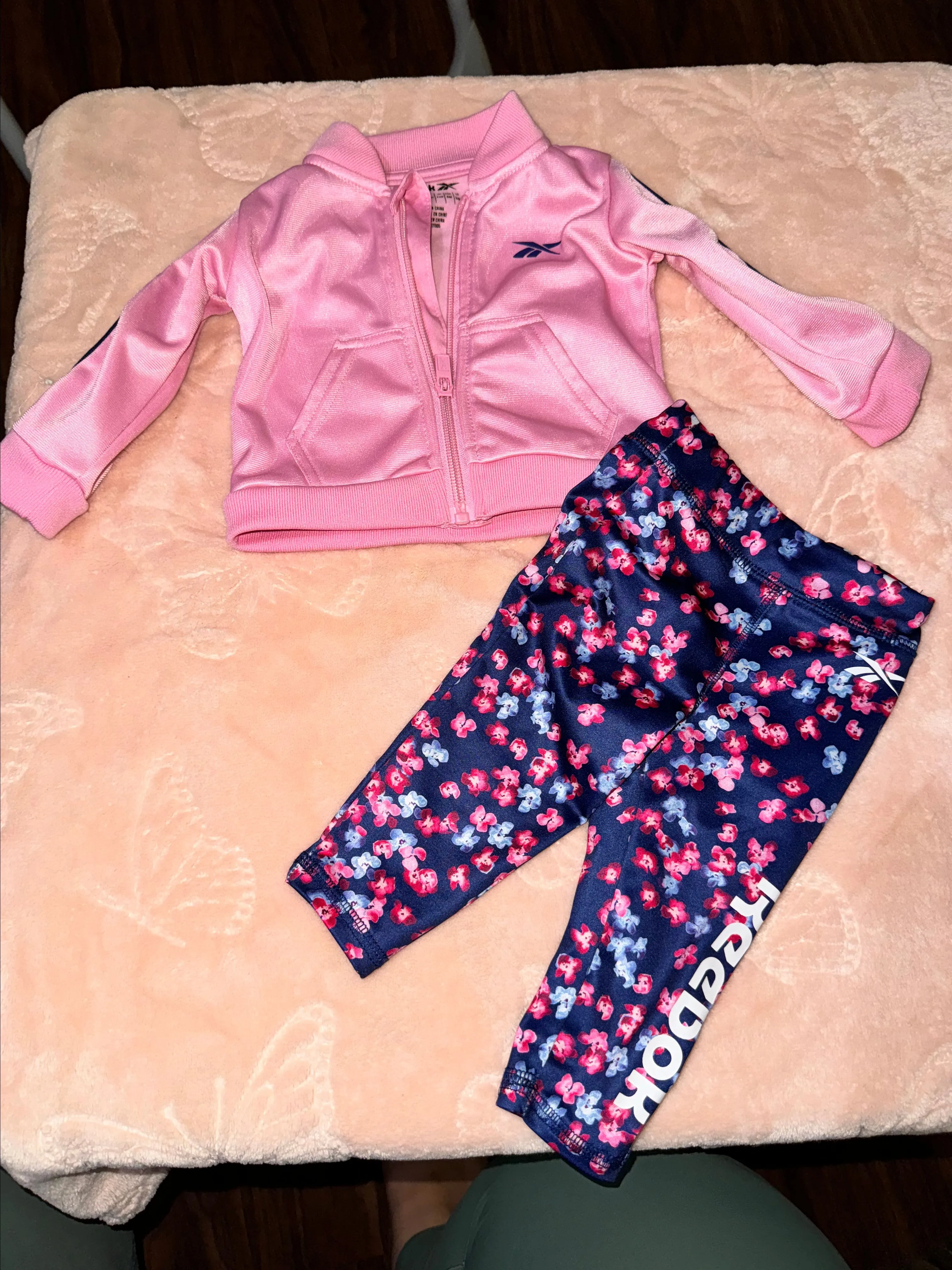 Product image for REEBOK 2 piece set