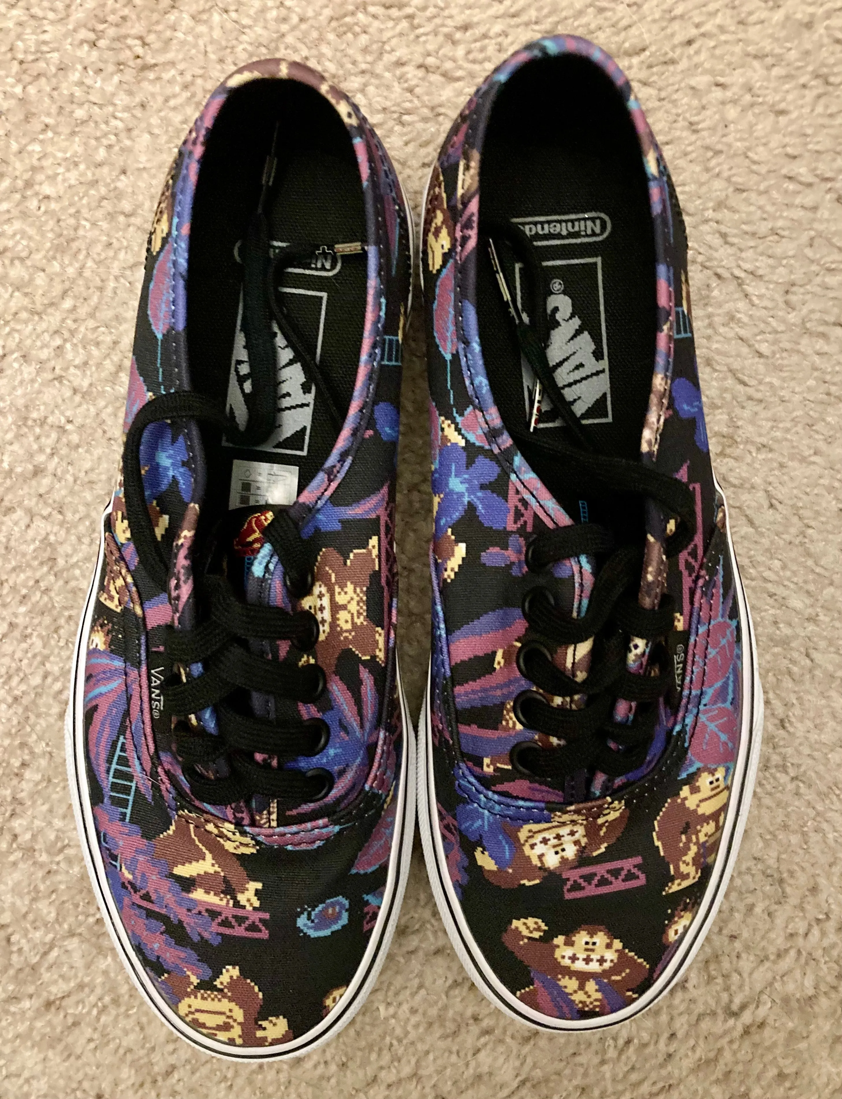 Donkey Kong Nintendo Vans Size 12 VANS AUTHENTIC NINTENDO DONKEY