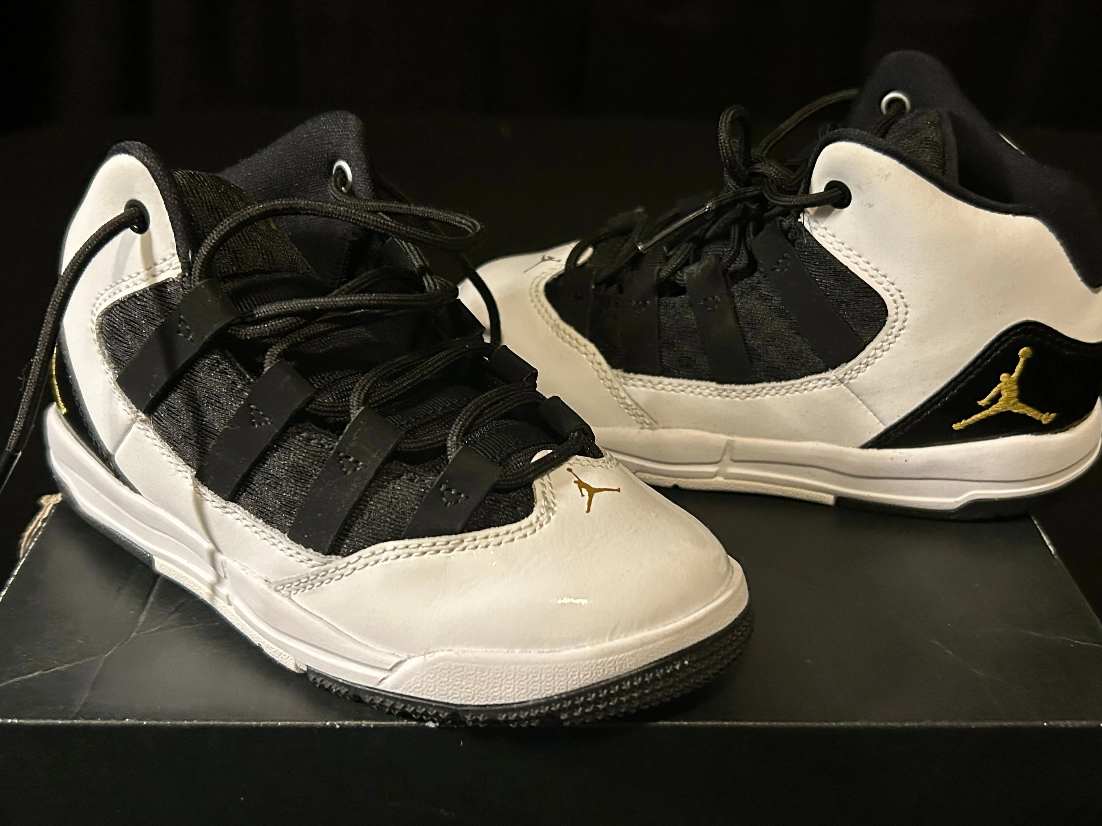 Product image for Jordan max aura kids 11C new