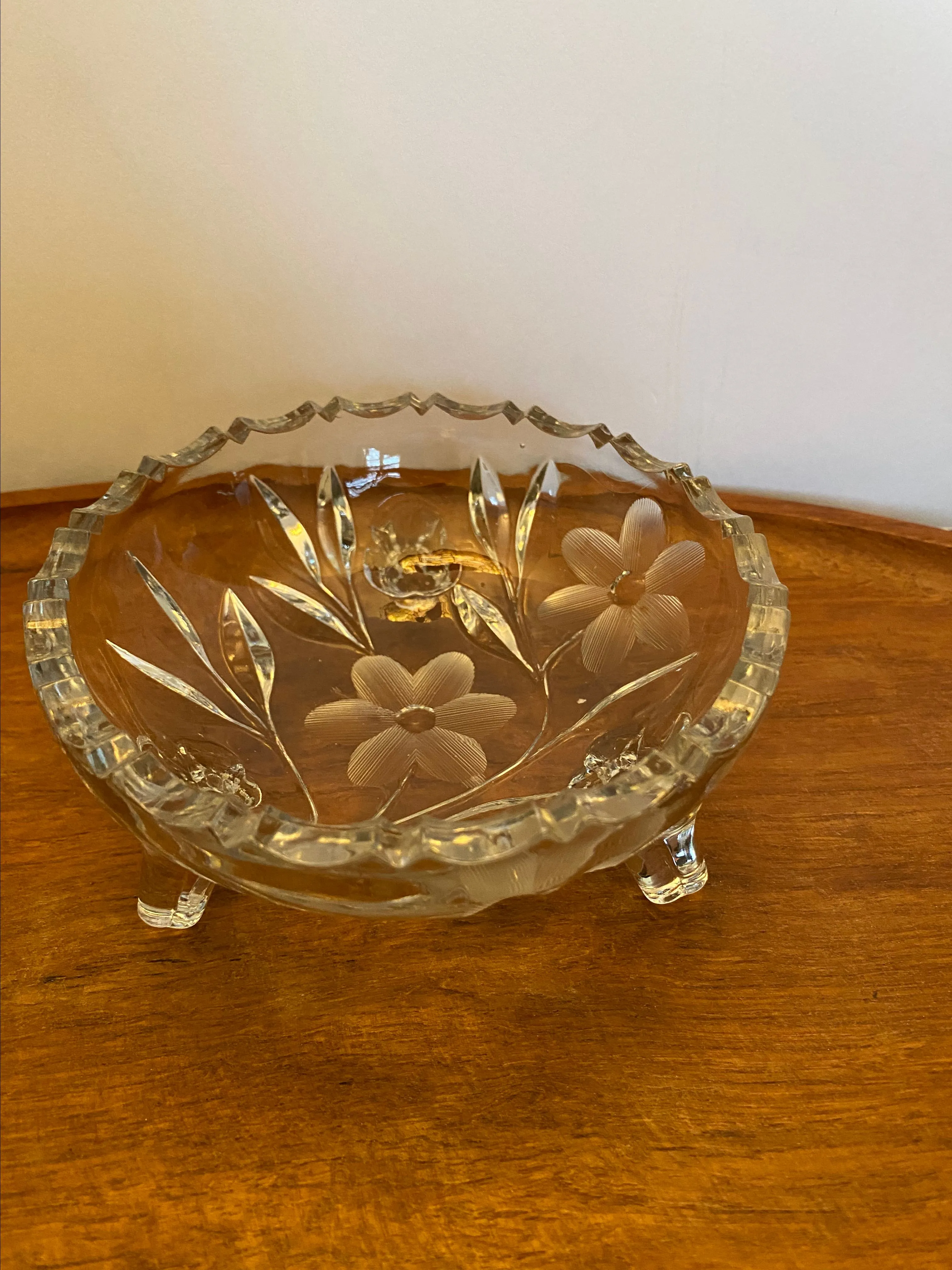 Product image for 2. Heavy Cut Crystal Etched Flower footed glass Bowl