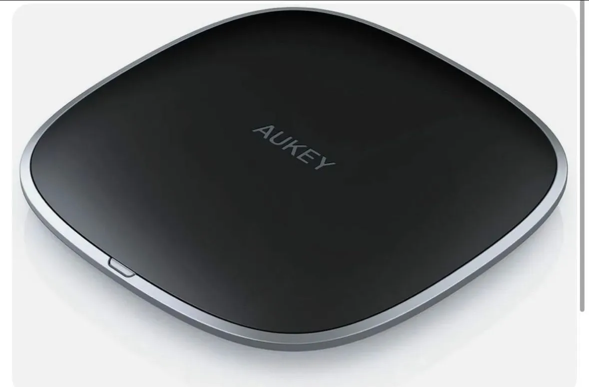 Product image for Aukey Wireless Charger (Pad), Qi-Certified 10W Max for iPhone 14/14 Pro/14 Pro Max/13/13 Pro M