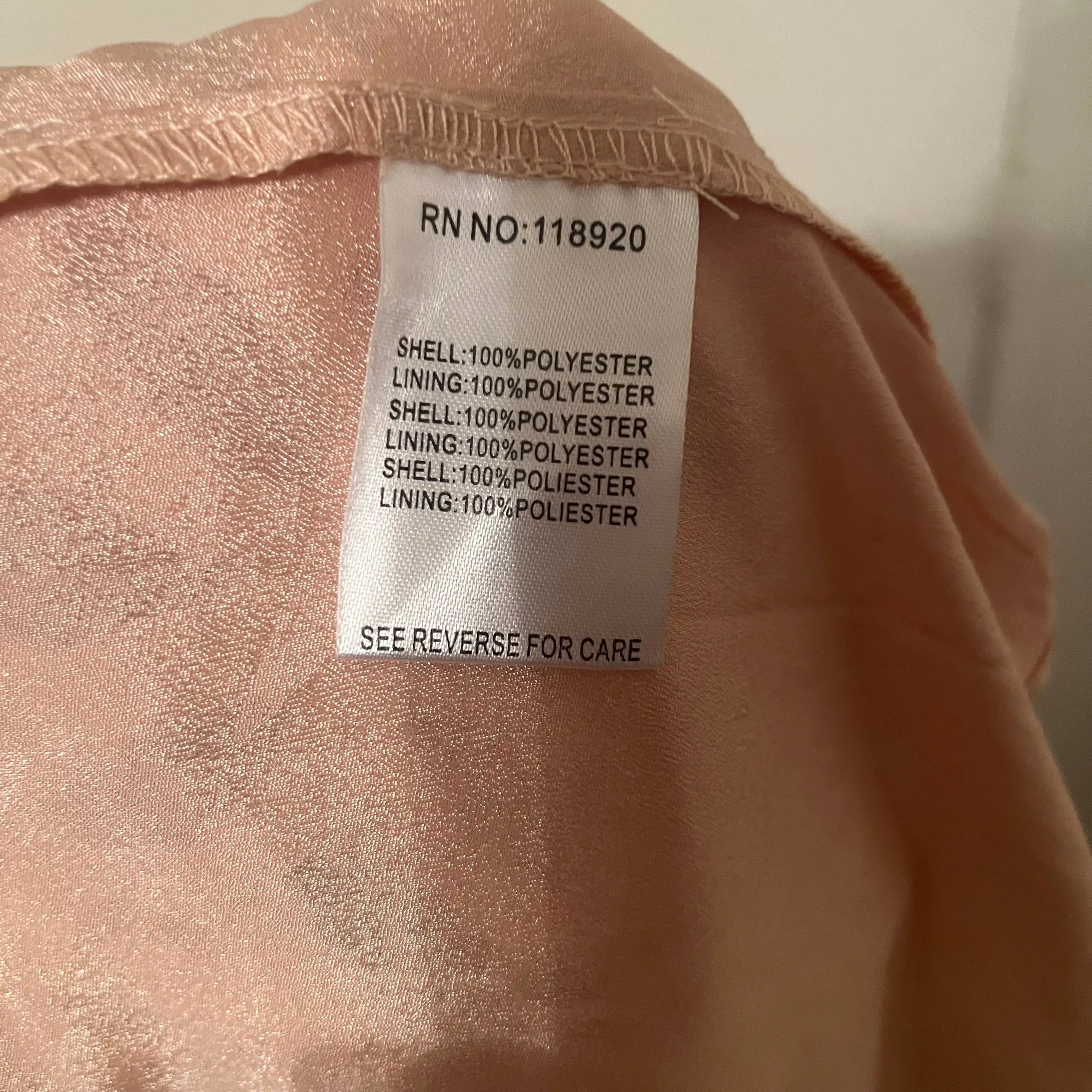 Listing Image Blurred Background