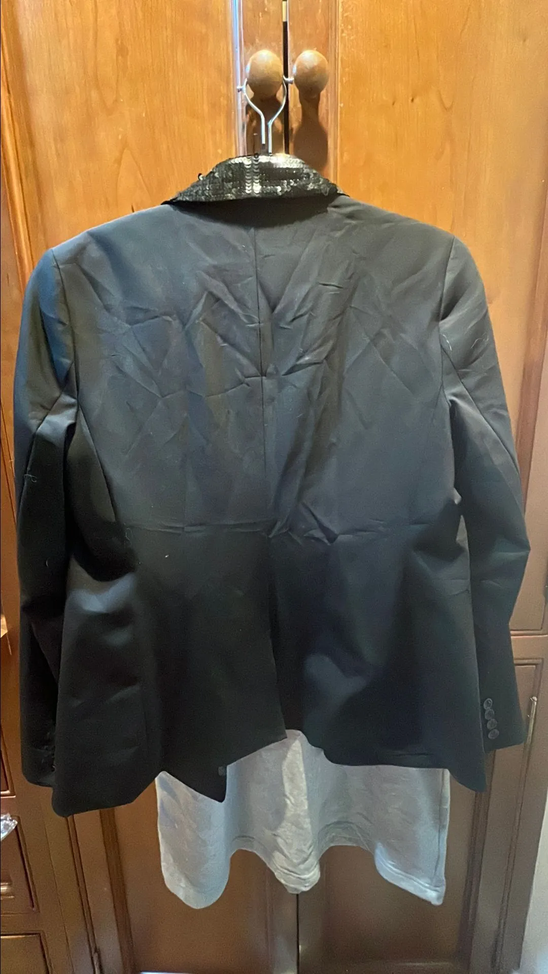 Listing Image Blurred Background