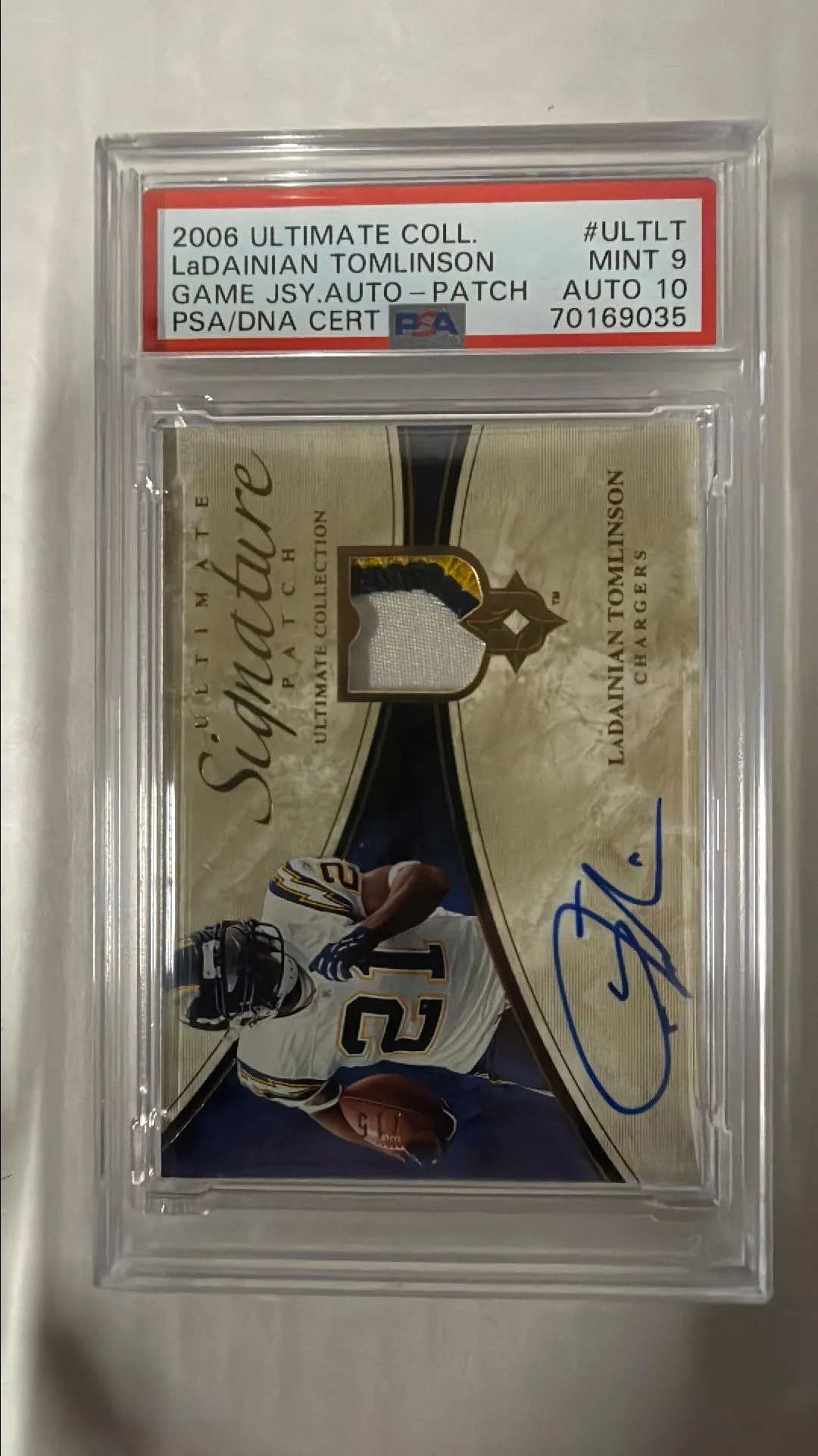 Product image for 2006 Ultimate Collection Game Jersey Autograph Ladainian Tomlinson ULTLT Game Jsy.Auto-Patch PSA MIN
