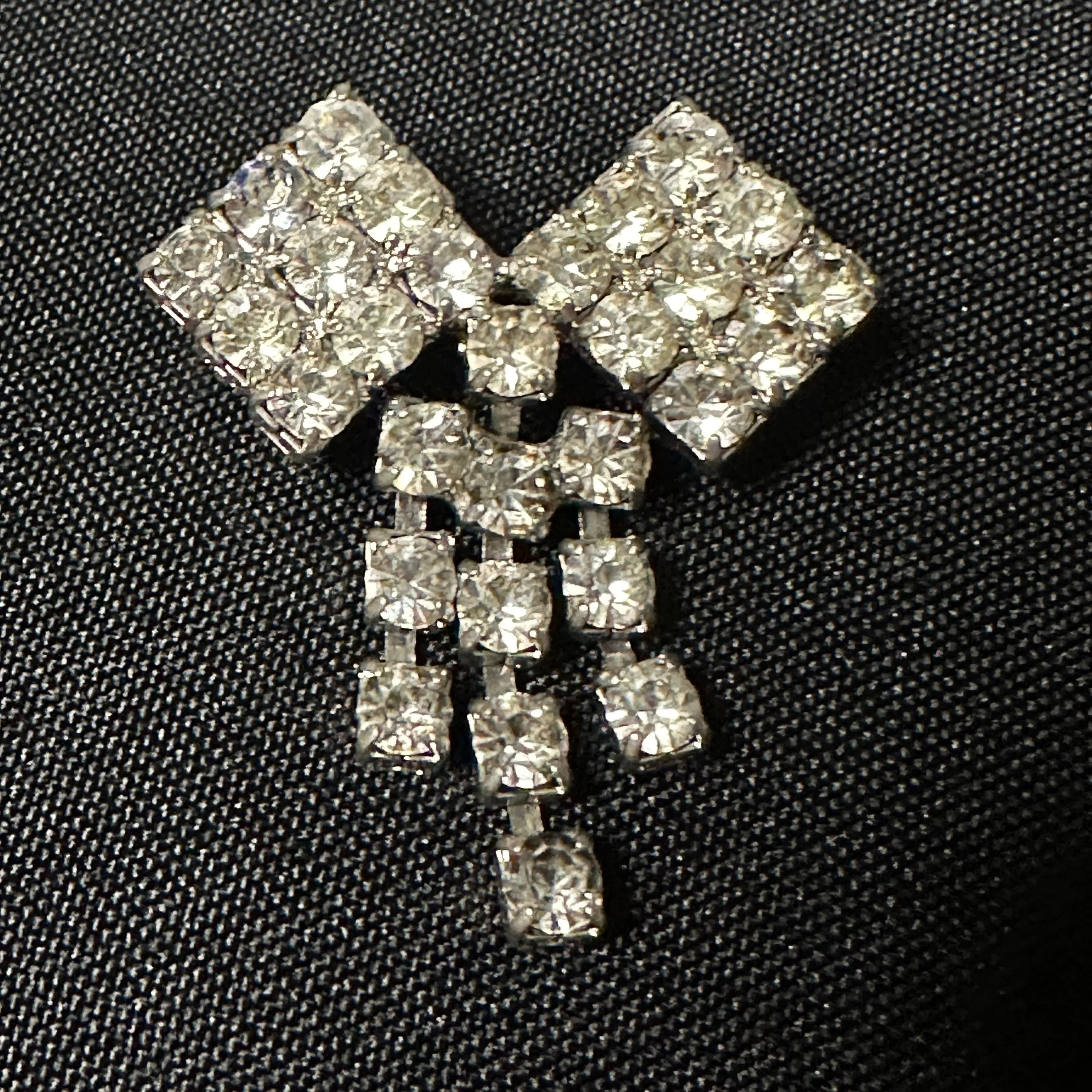 Product image for Very Vintage Bow Brooch