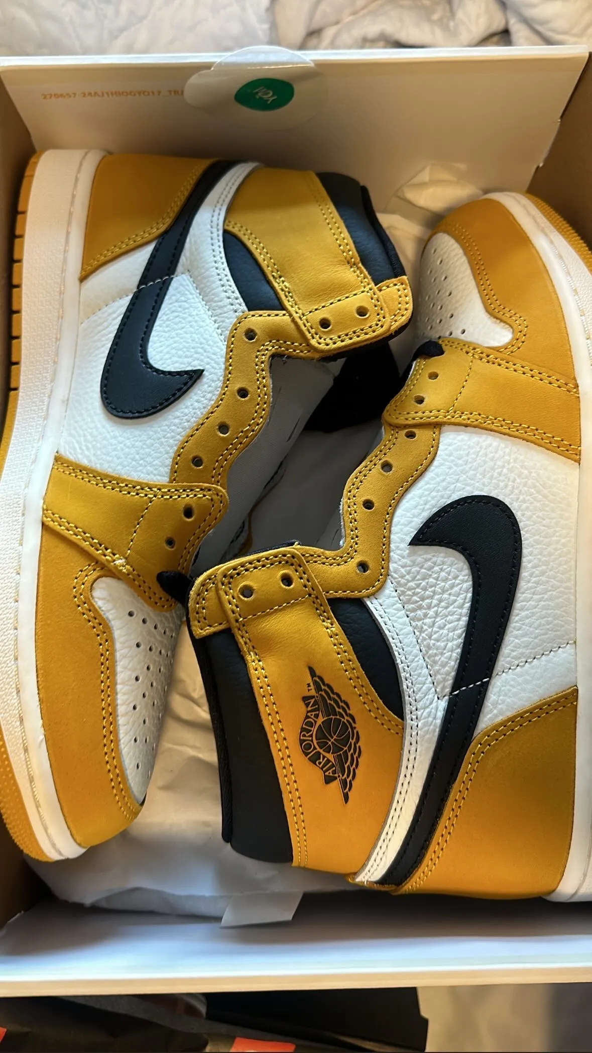 Product image for Air Jordan 1 High Ochre Size 9 Brand New