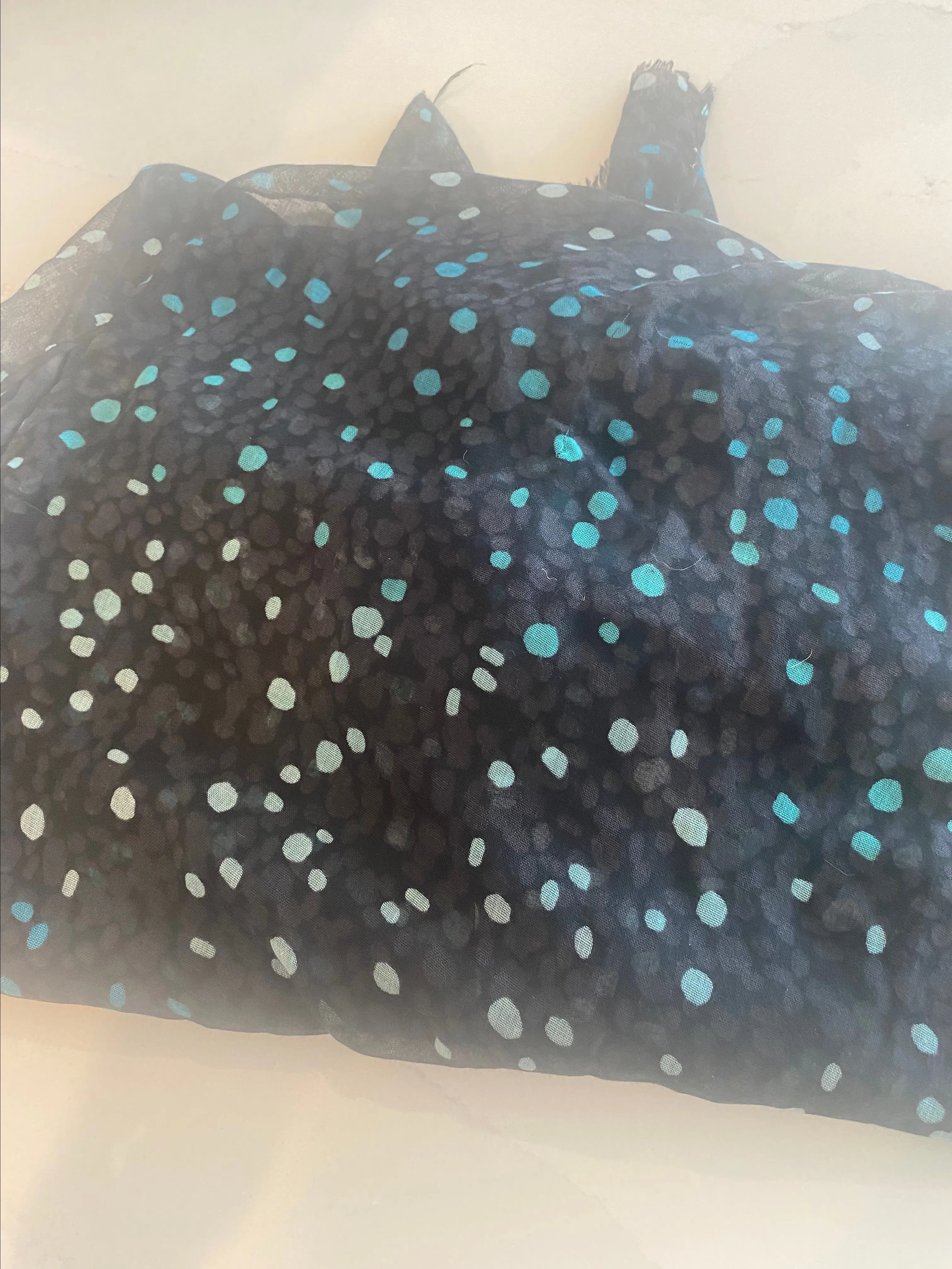 Listing Image Blurred Background