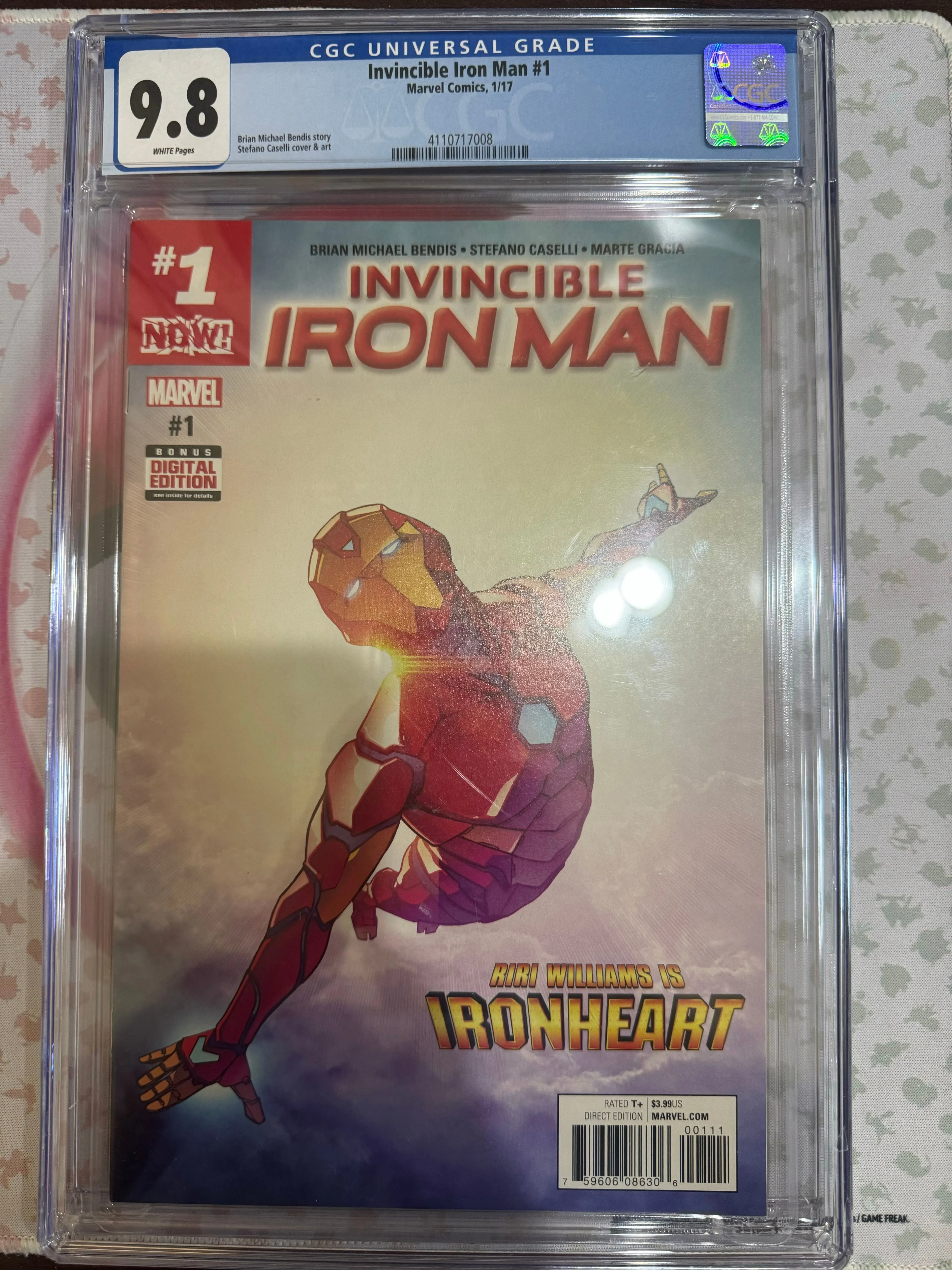 Product image for Marvel Invincible Iron Man #1 - CGC 9.8 White Pages 2017